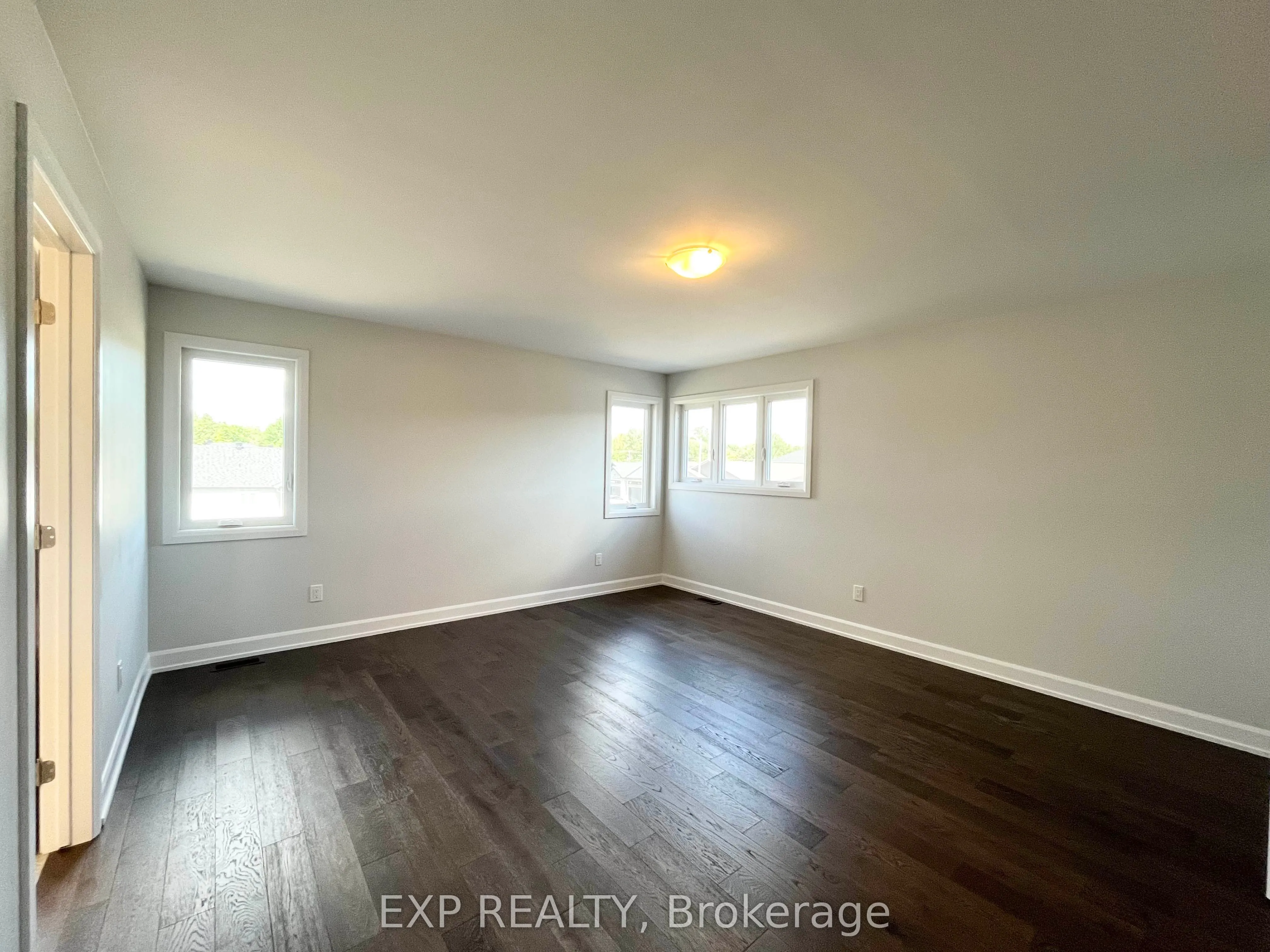 827 Solidex Place