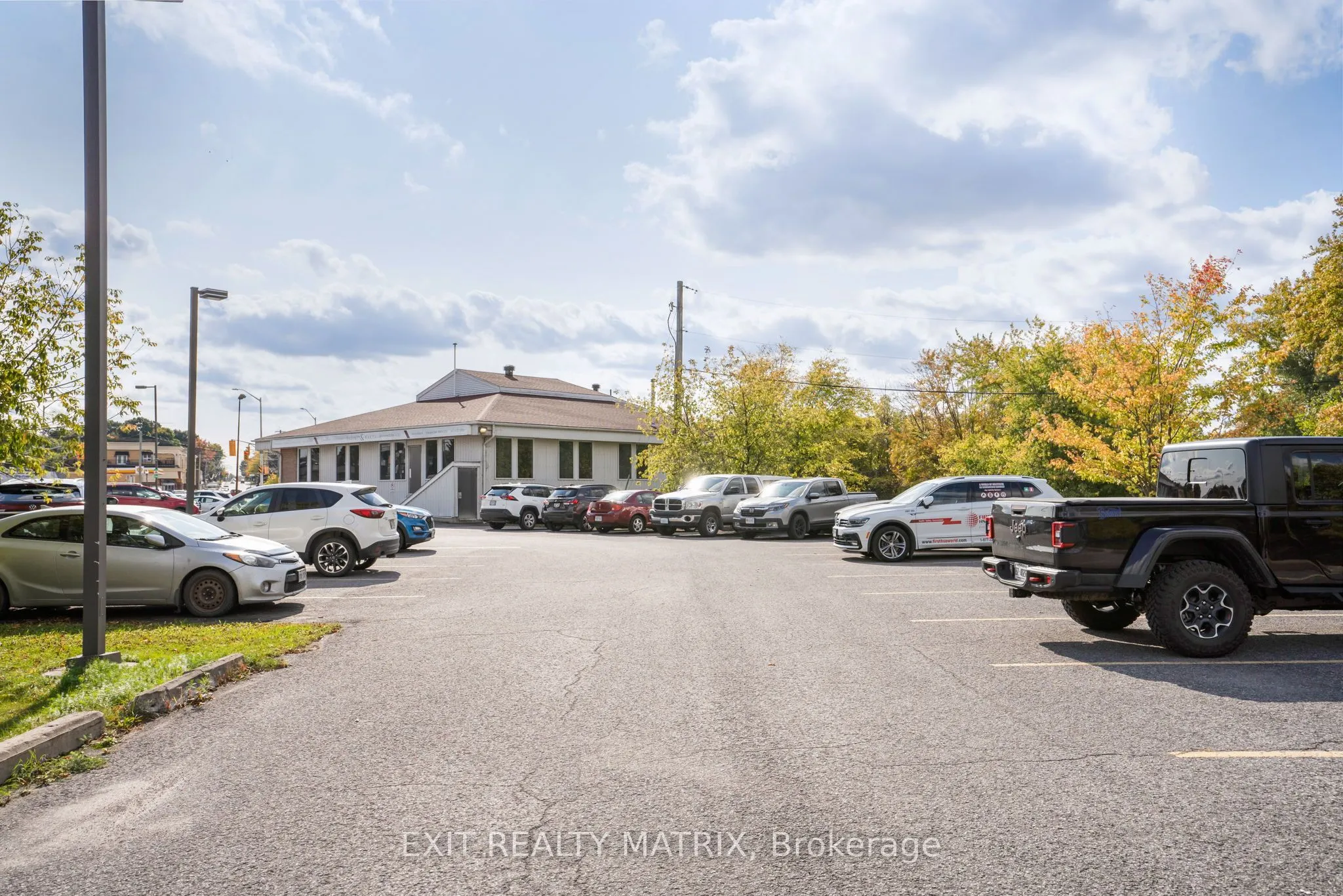 1 MAIN Street E, #500