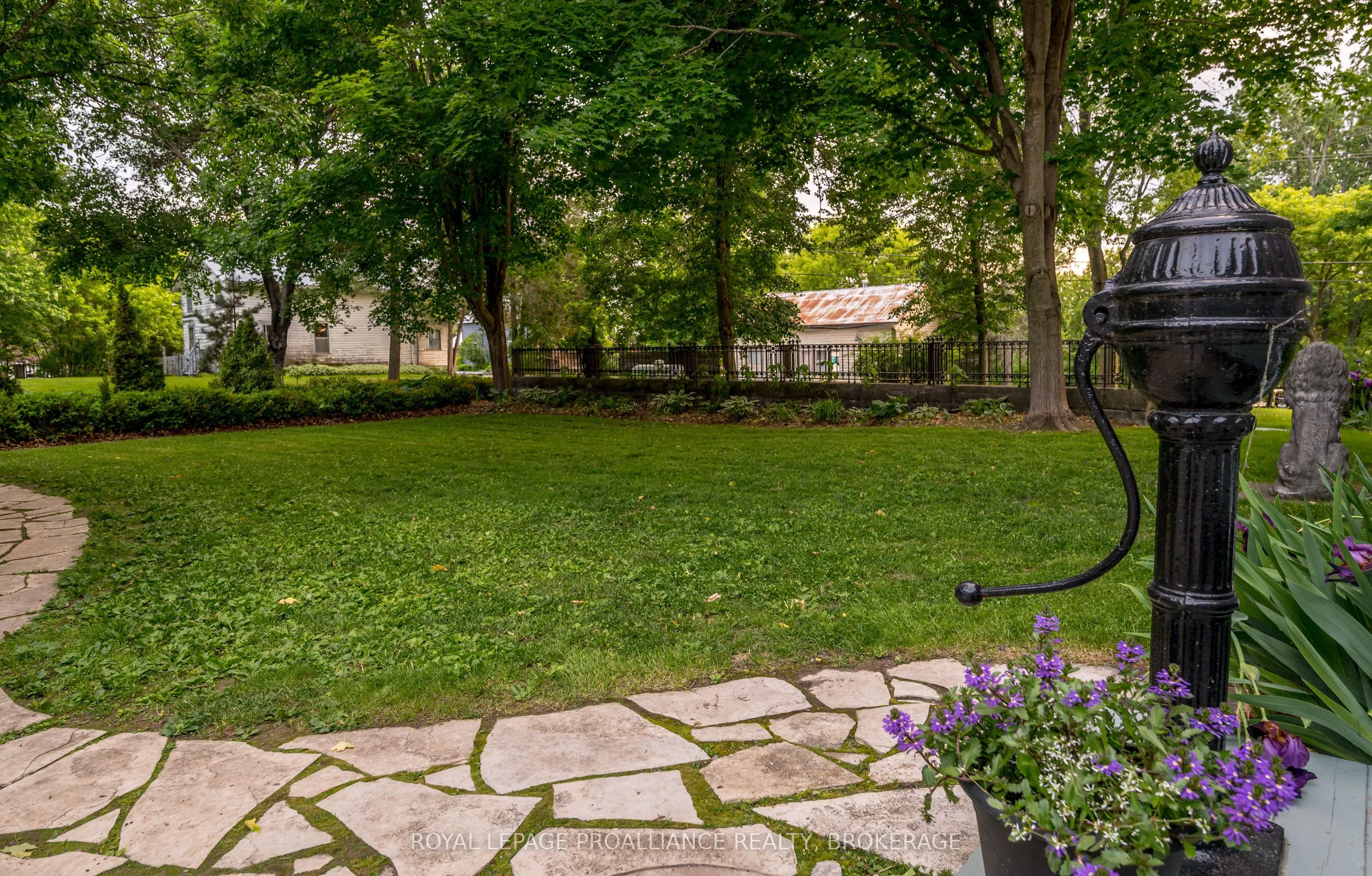 316 Colebrook Road