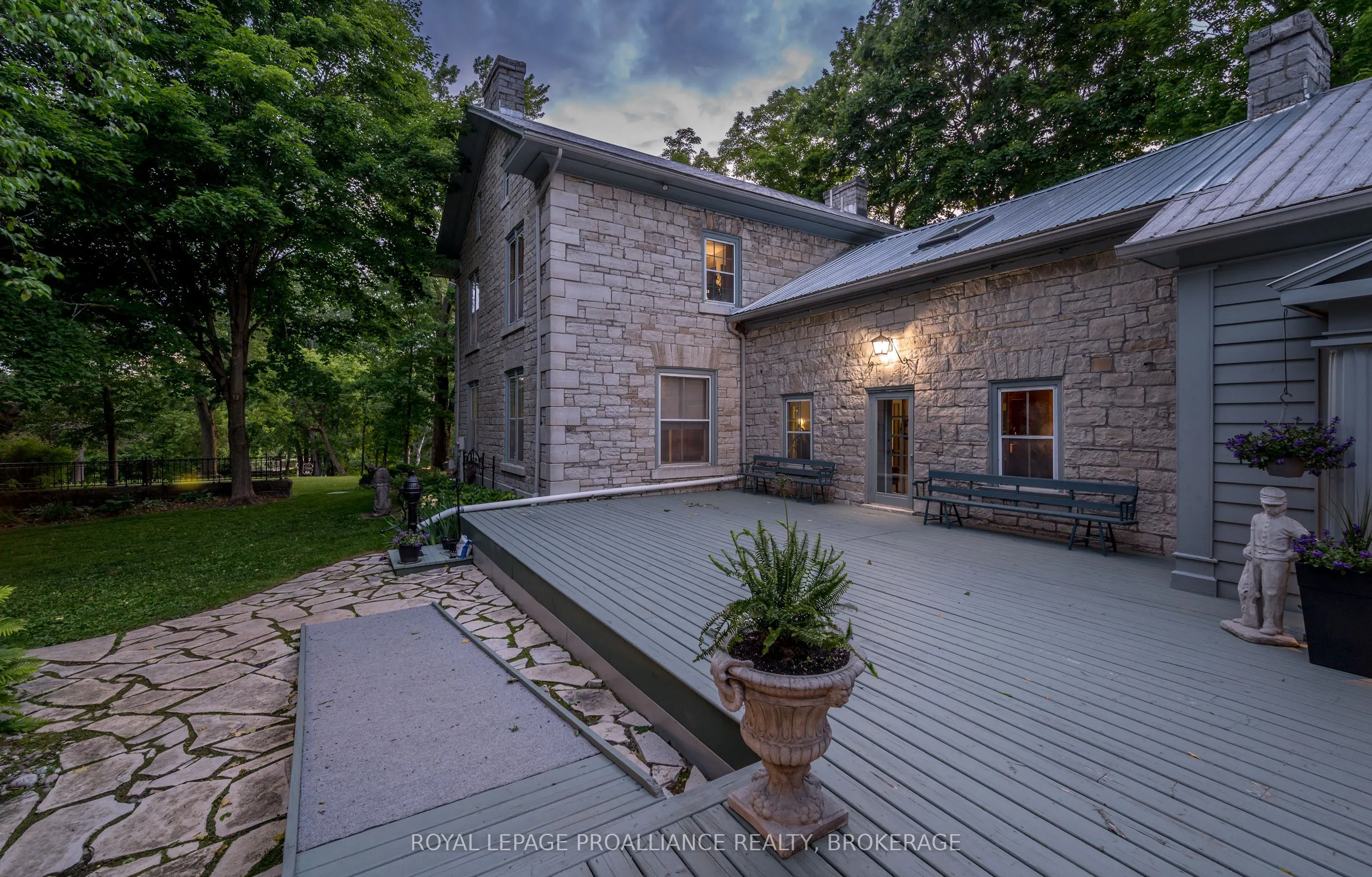 316 Colebrook Road