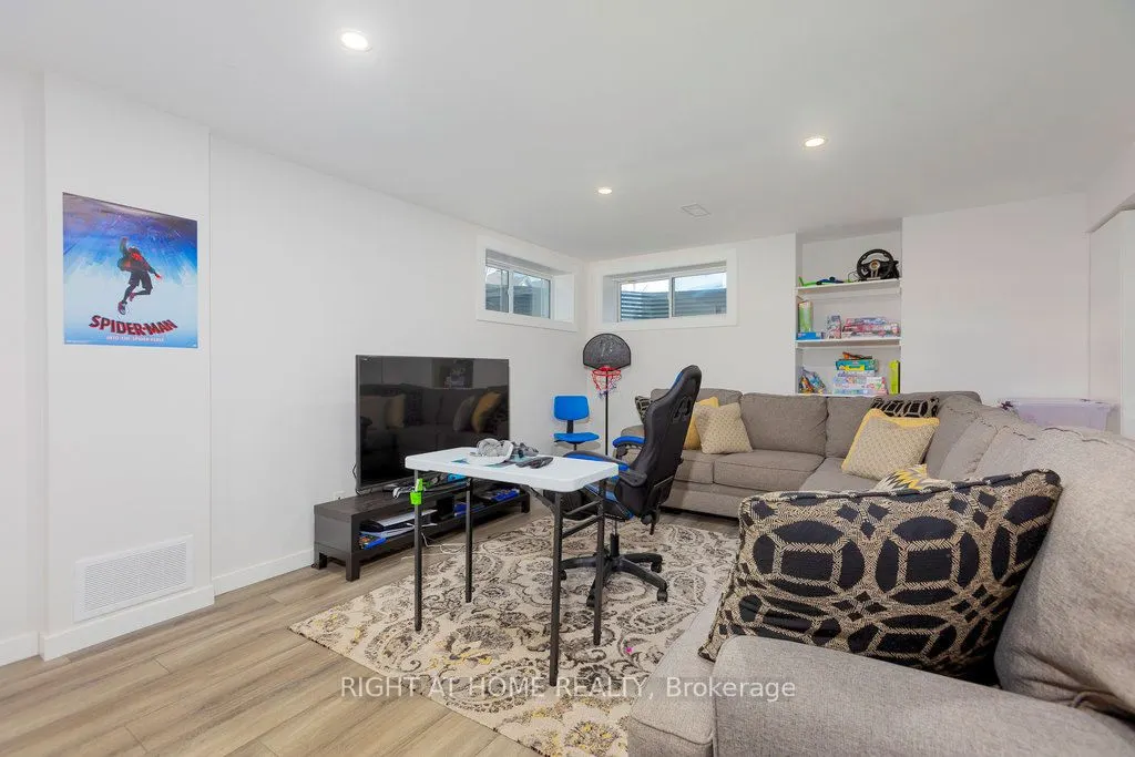 4511 Kelly Farm Drive
