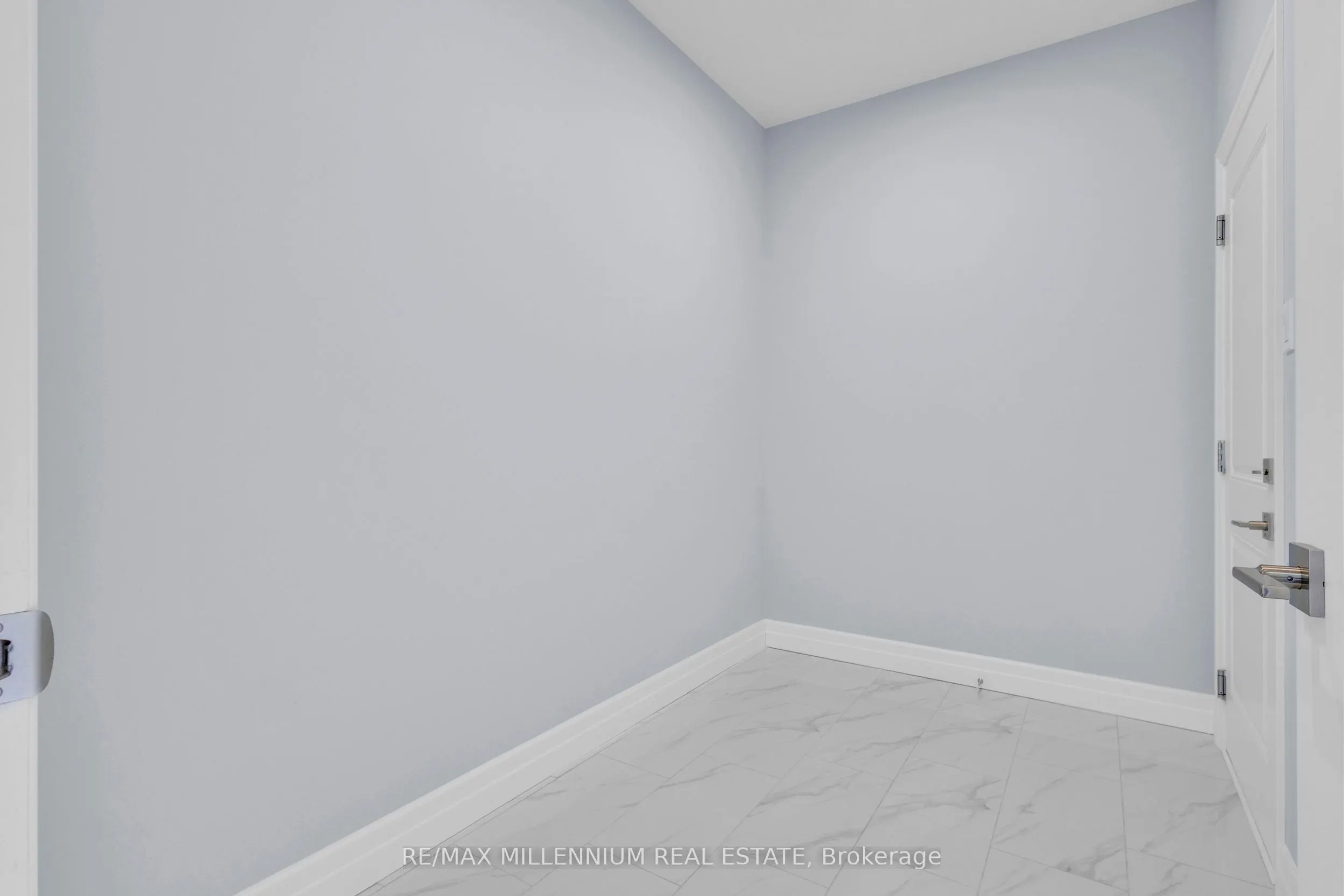 176 Foxborough Place