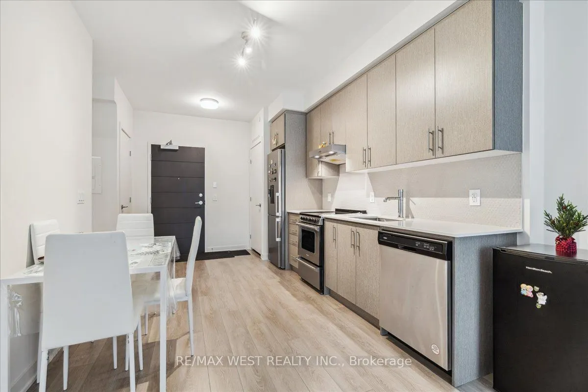 212 King William Street, #1213