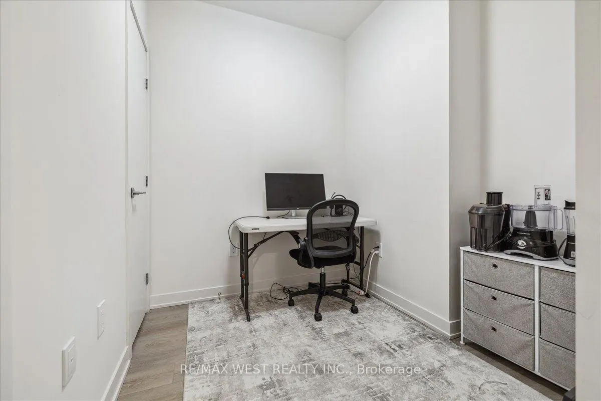 212 King William Street, #1213