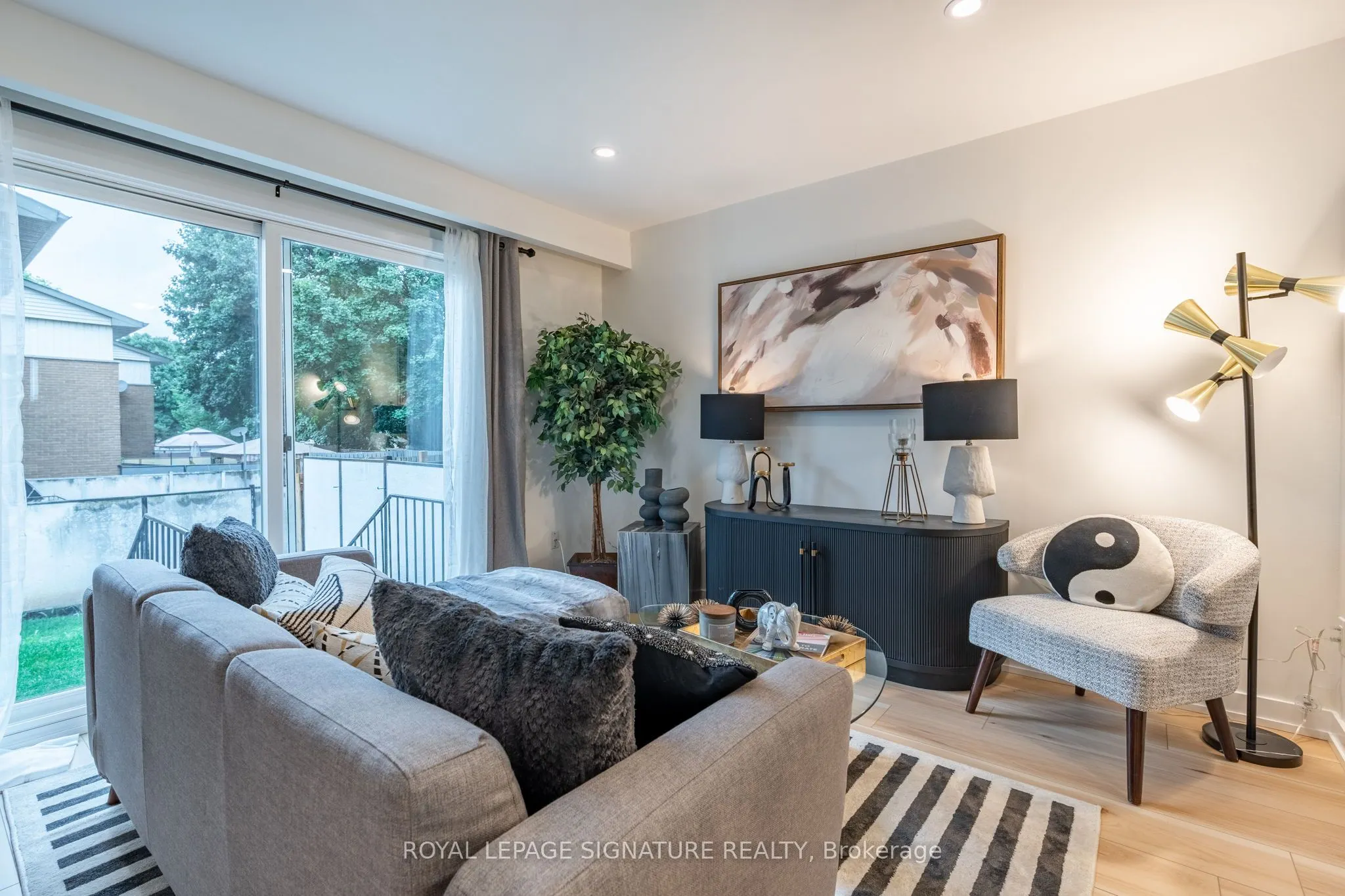81 Woodman Drive N, #25