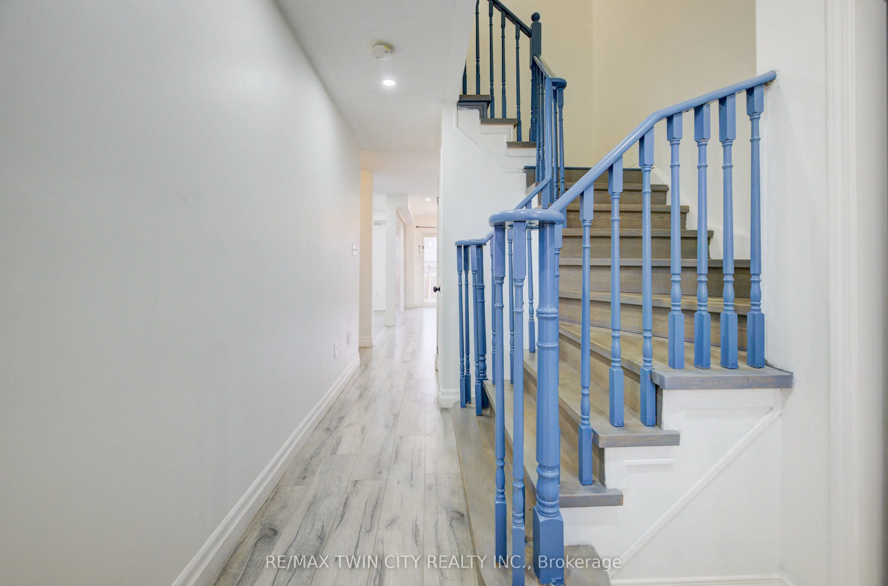 82 Trowbridge Street