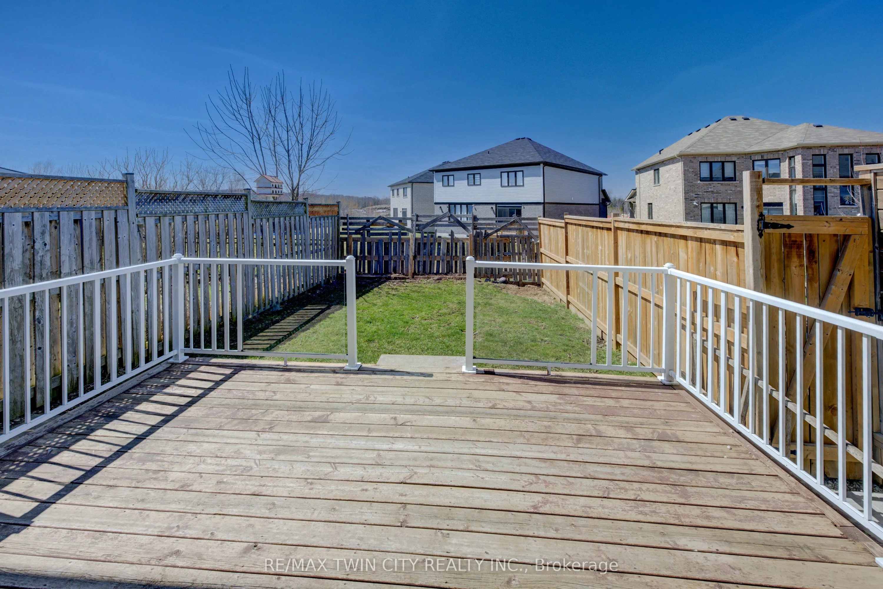 82 Trowbridge Street