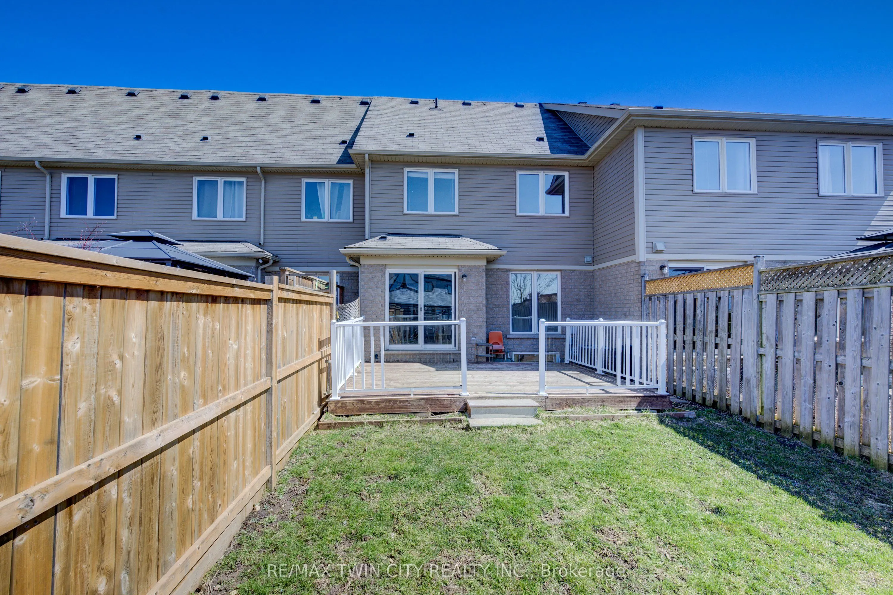 82 Trowbridge Street