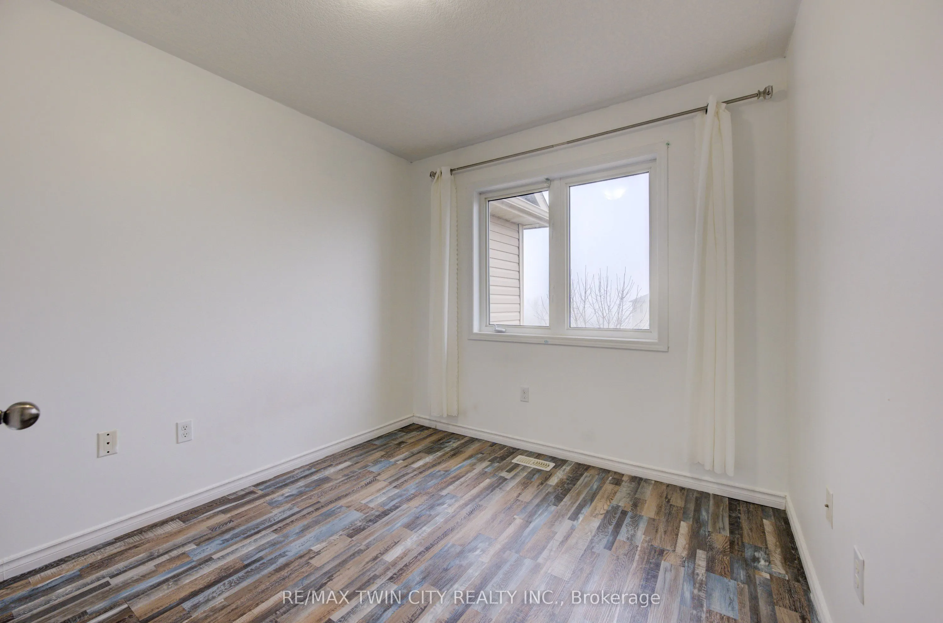 82 Trowbridge Street