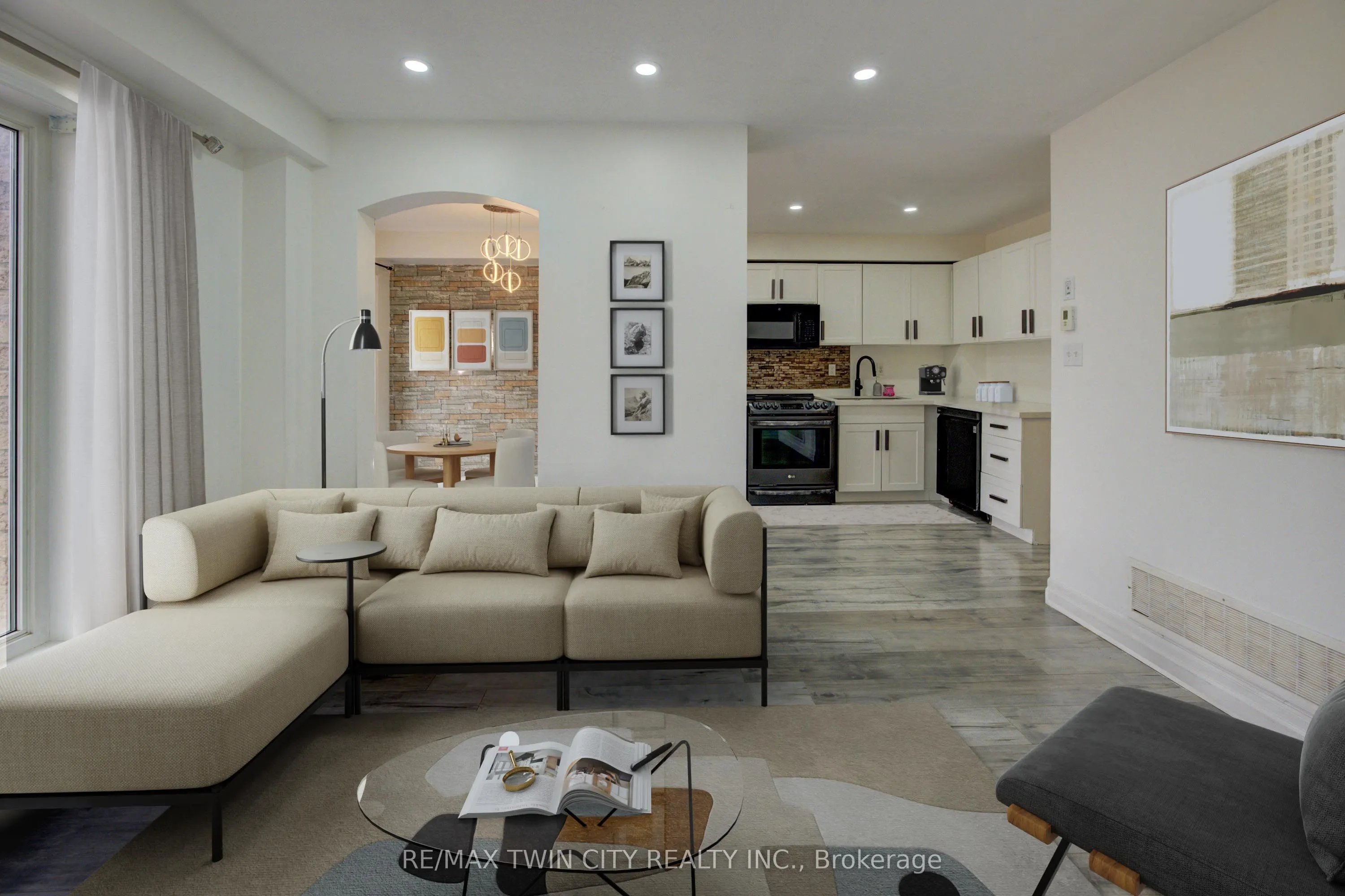 82 Trowbridge Street