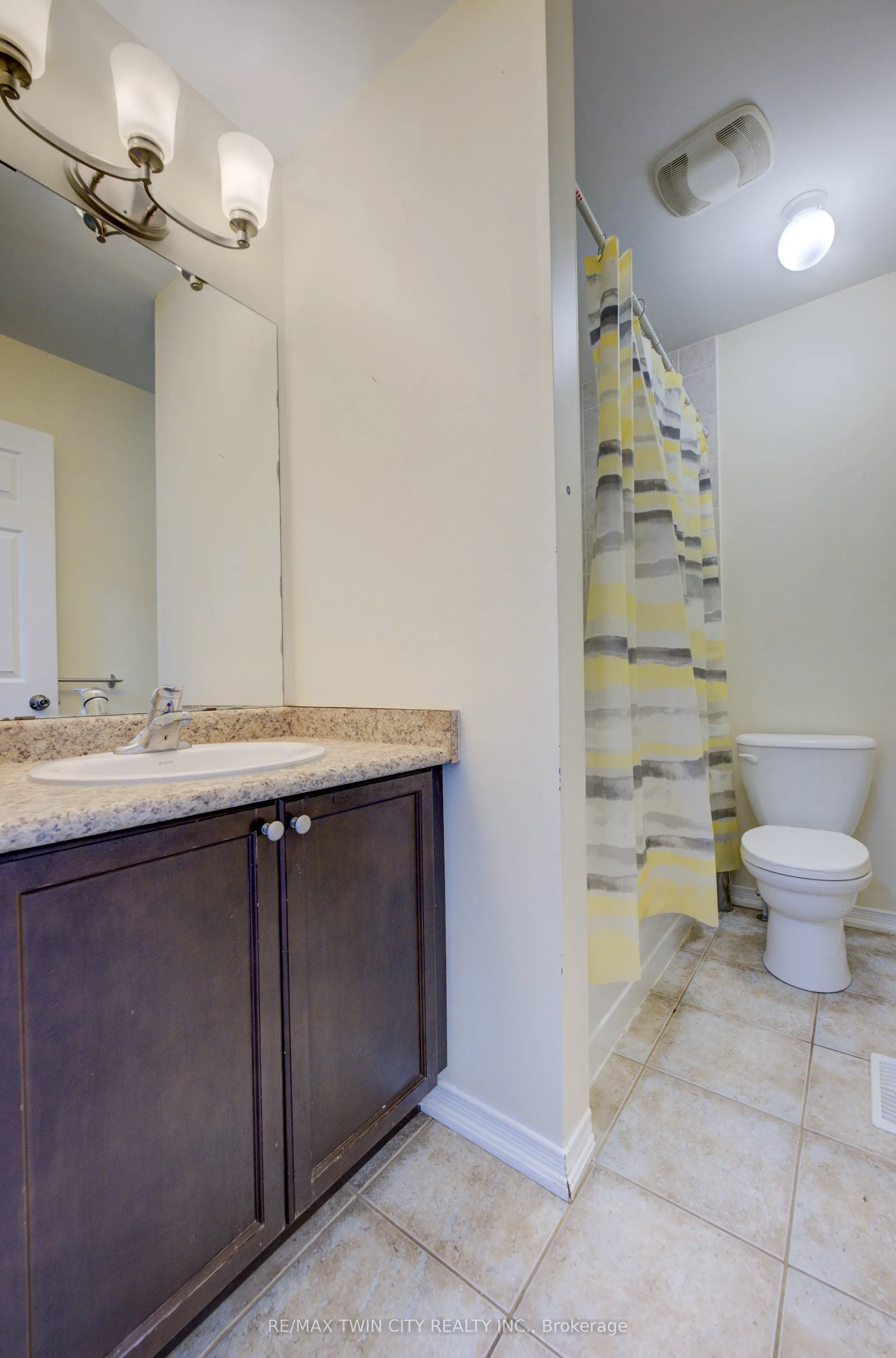 82 Trowbridge Street