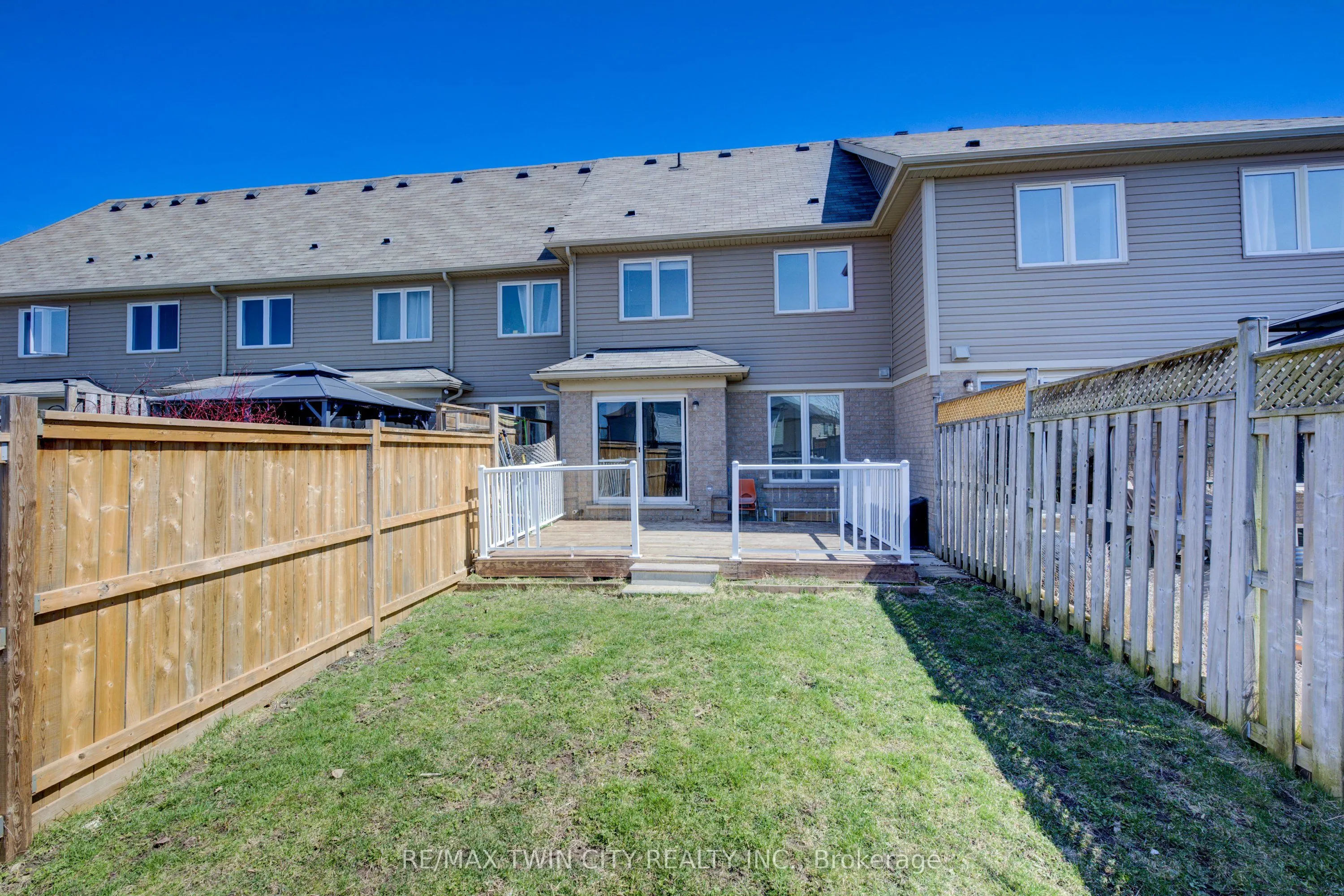 82 Trowbridge Street