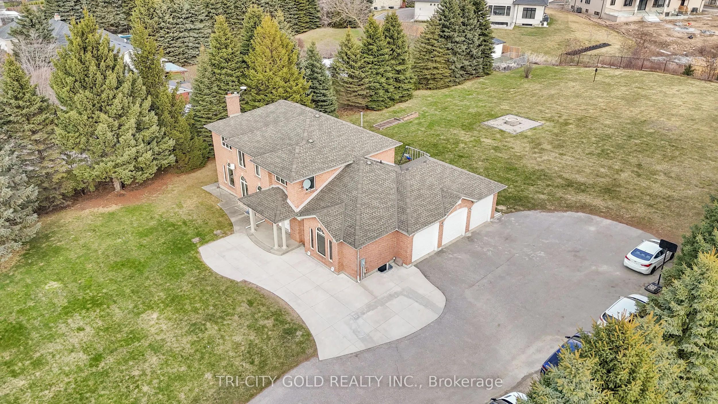 2 Currie Drive