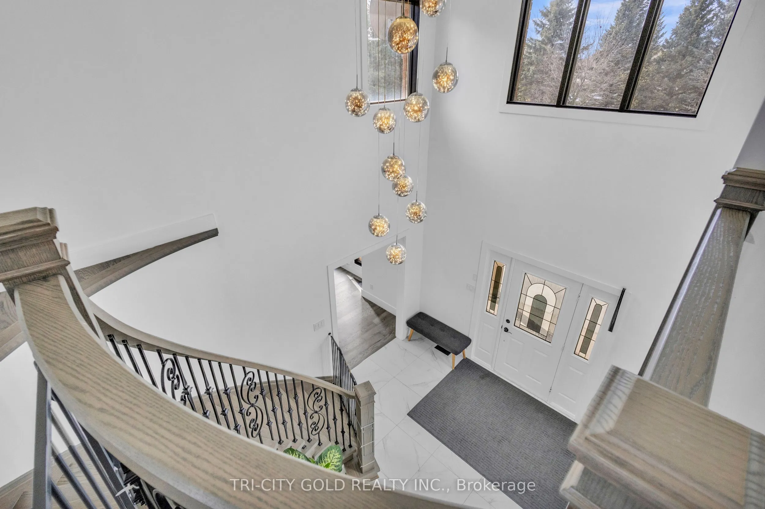 2 Currie Drive