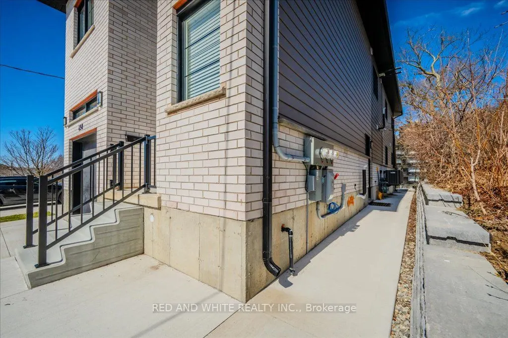 498 KARN Street