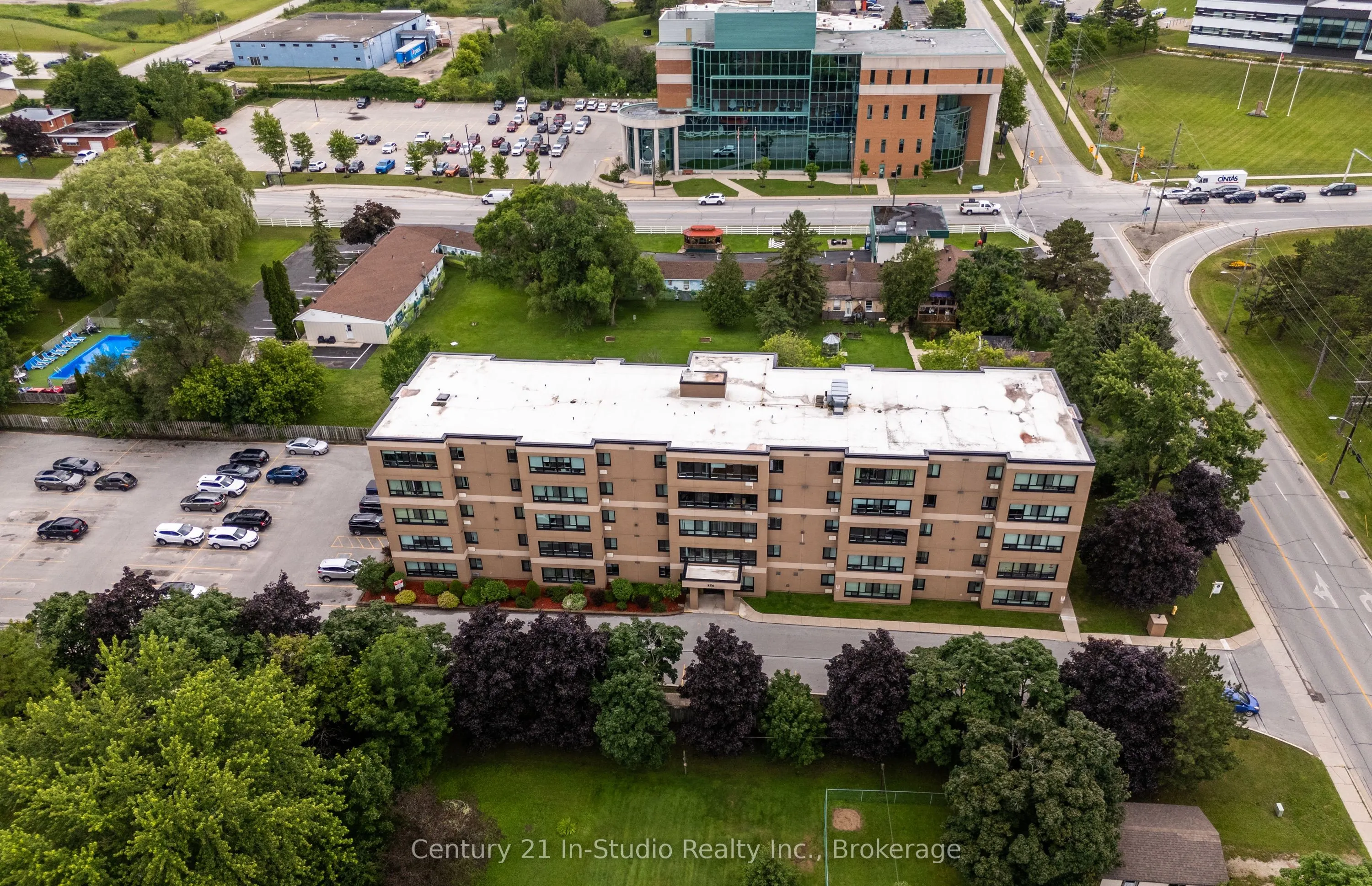 850 6th Street E, #202