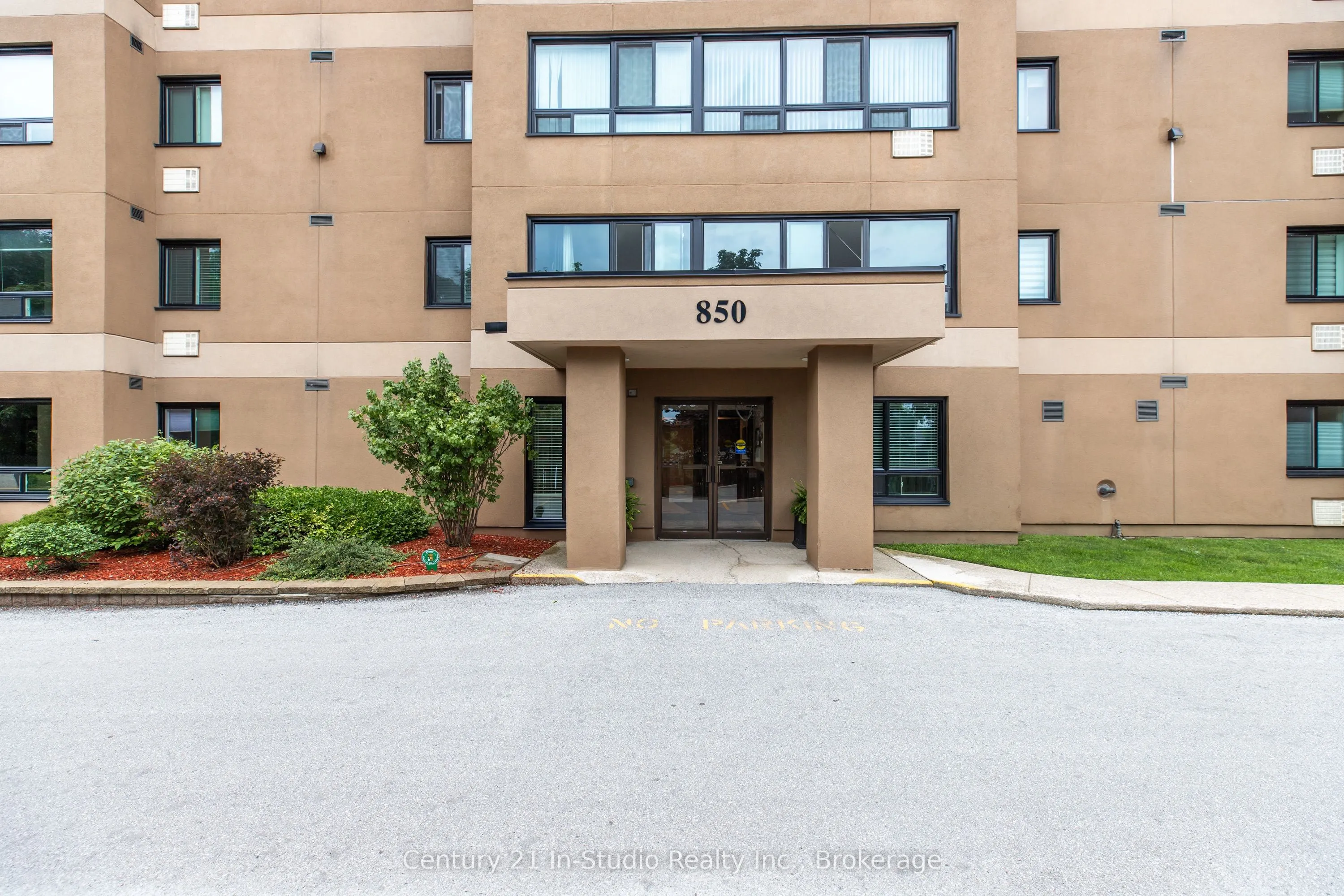 850 6th Street E, #202