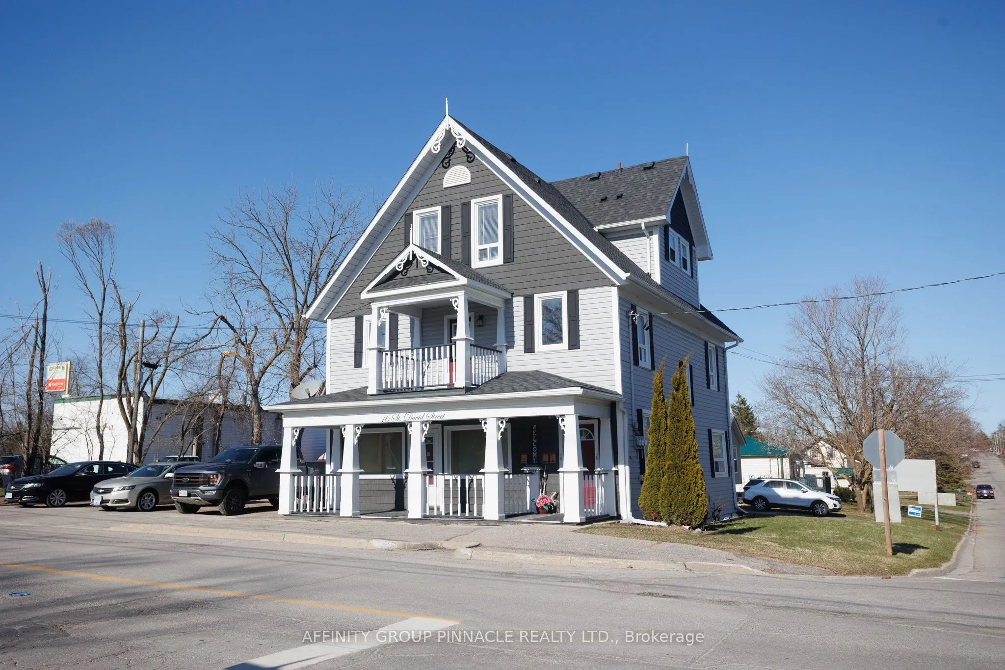 16 St David Street