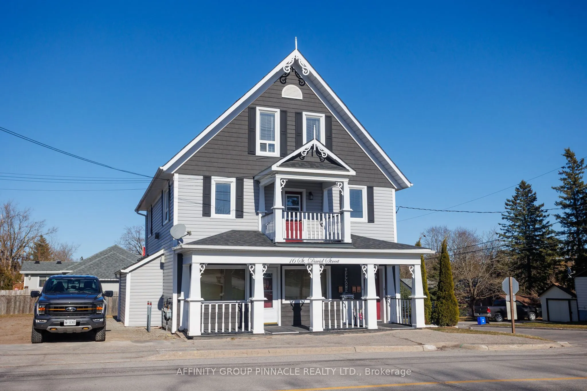 16 St David Street