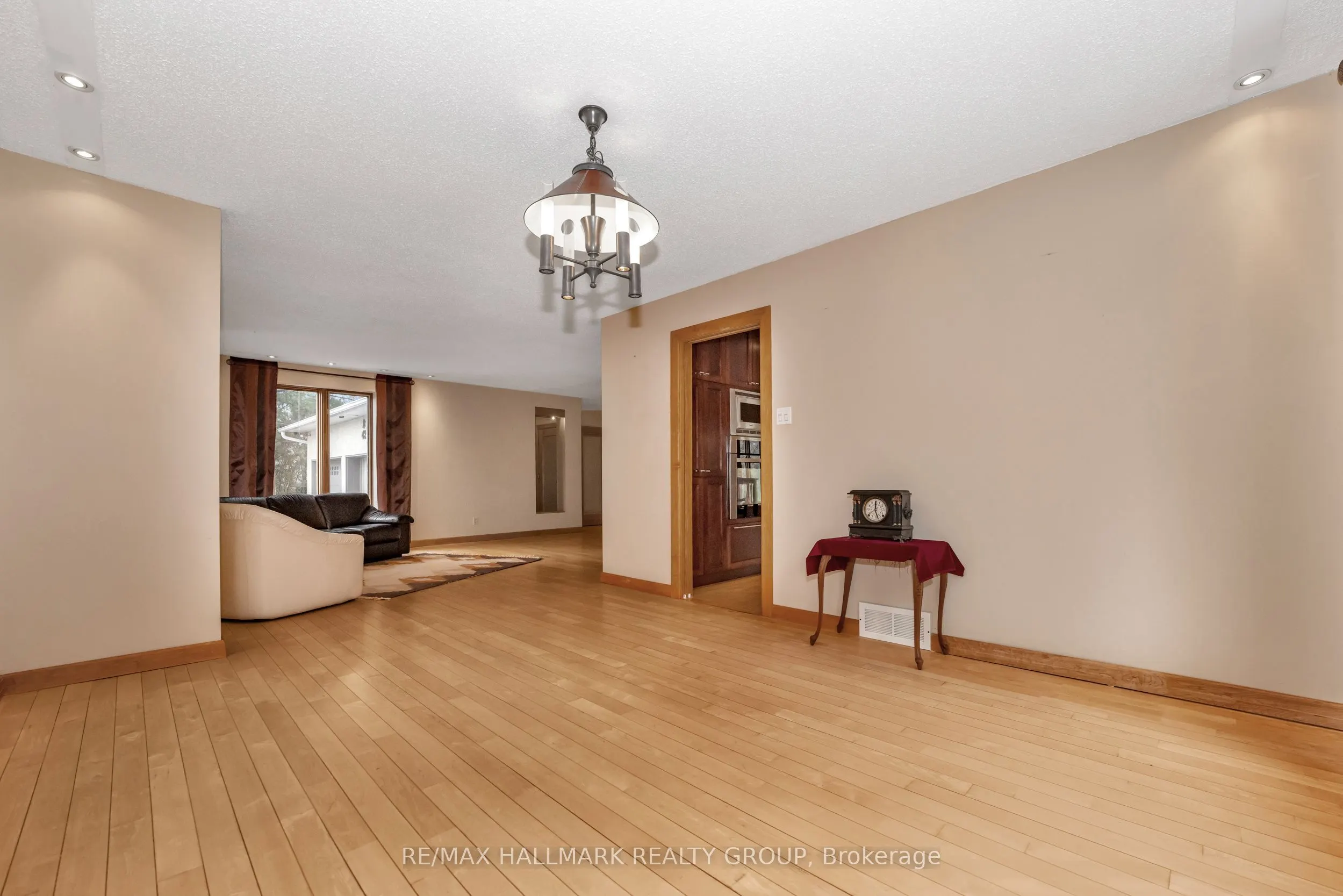 42 Twilight (Davidson) Crescent