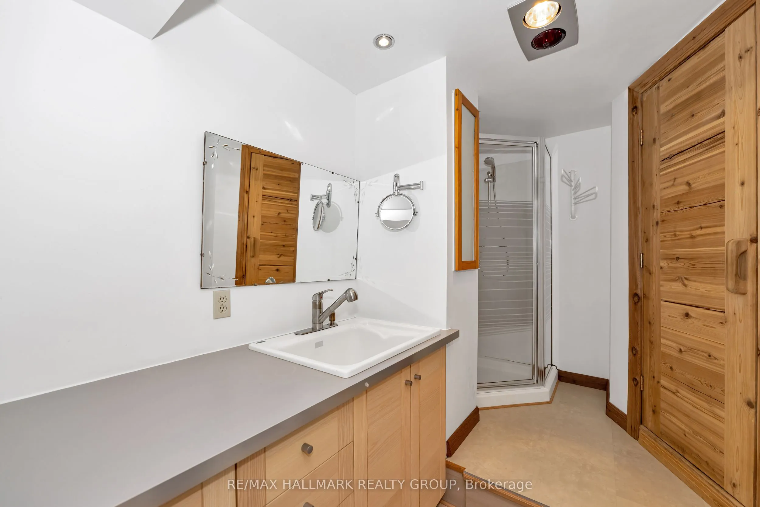 42 Twilight (Davidson) Crescent