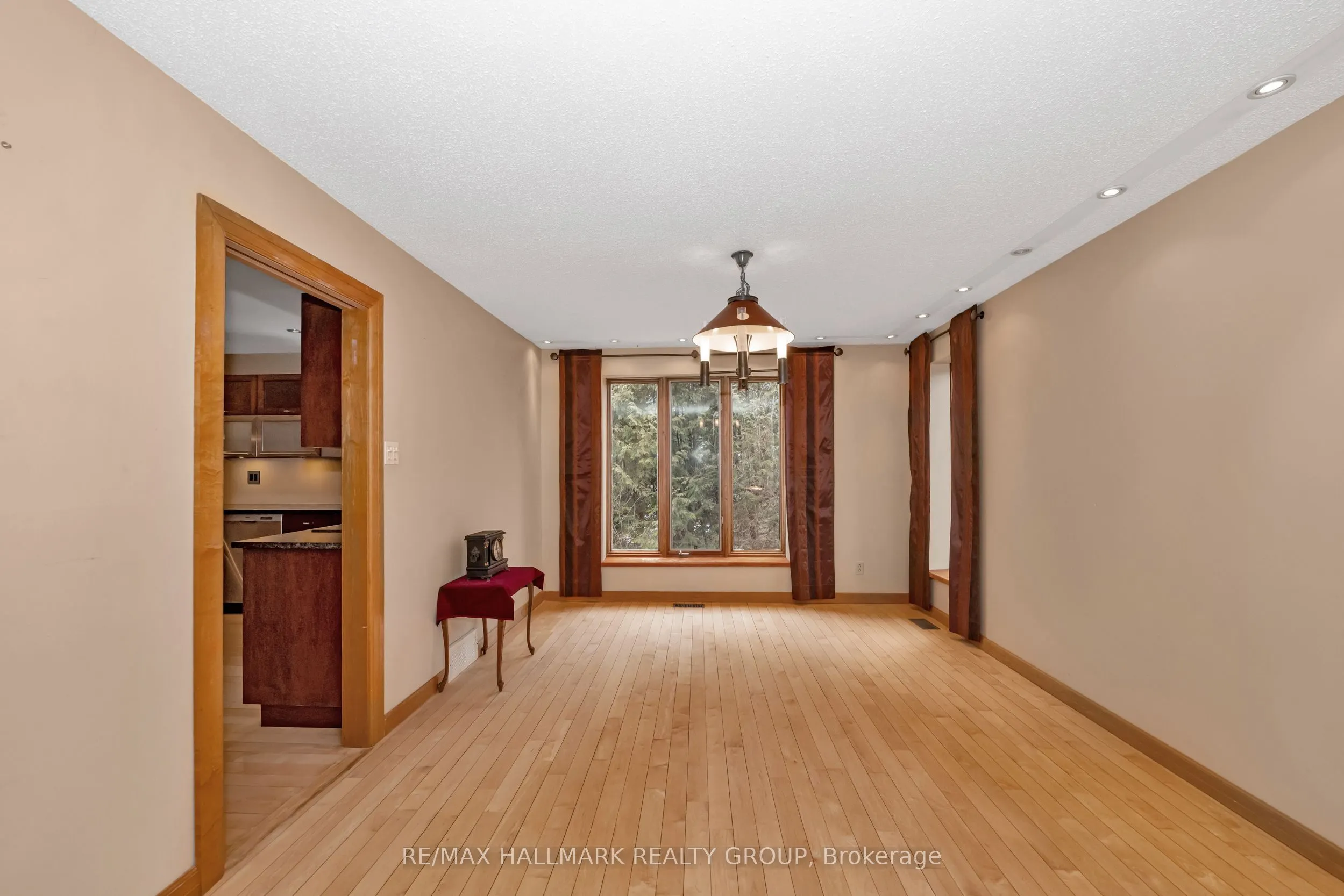 42 Twilight (Davidson) Crescent