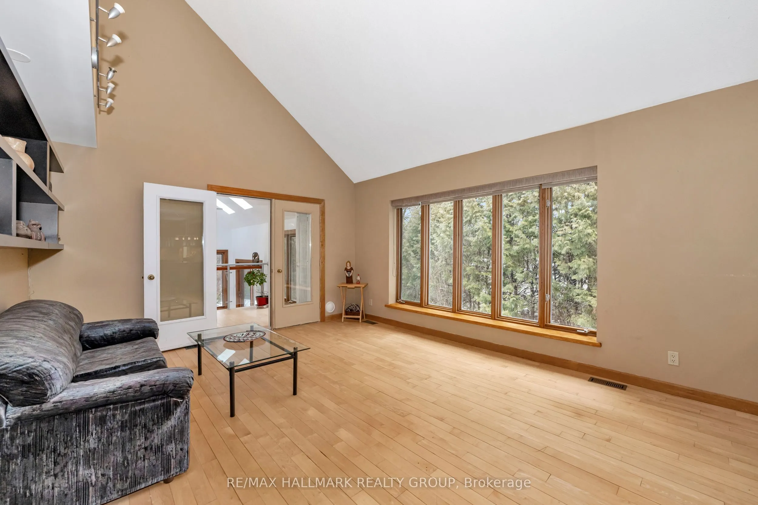42 Twilight (Davidson) Crescent