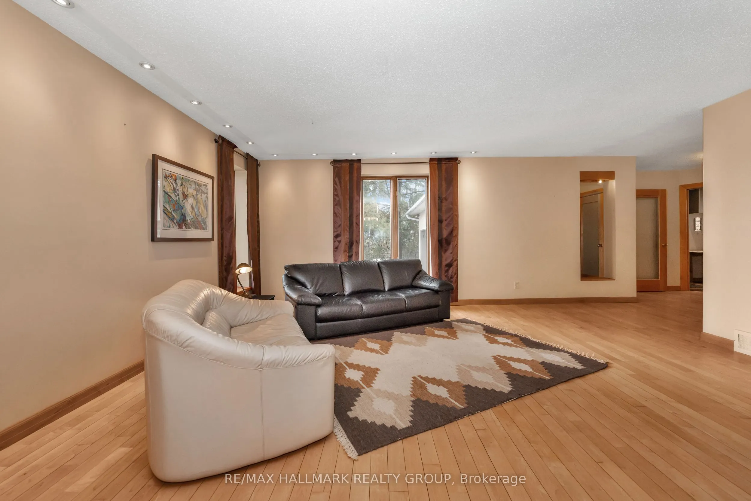 42 Twilight (Davidson) Crescent