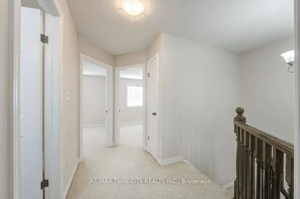 903 Frontenac Crescent