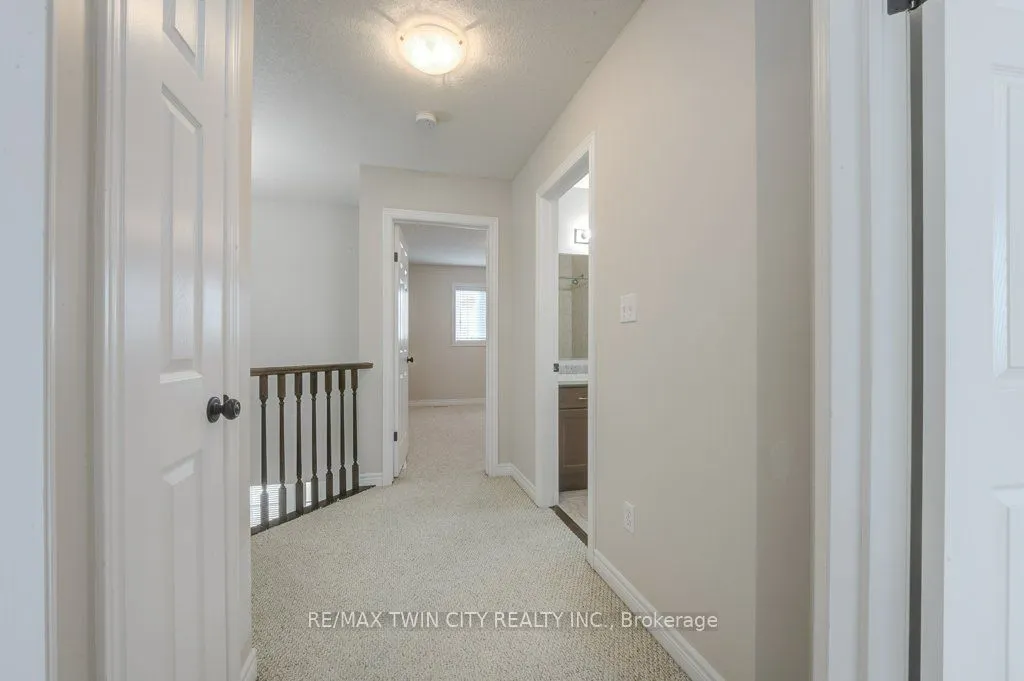 903 Frontenac Crescent