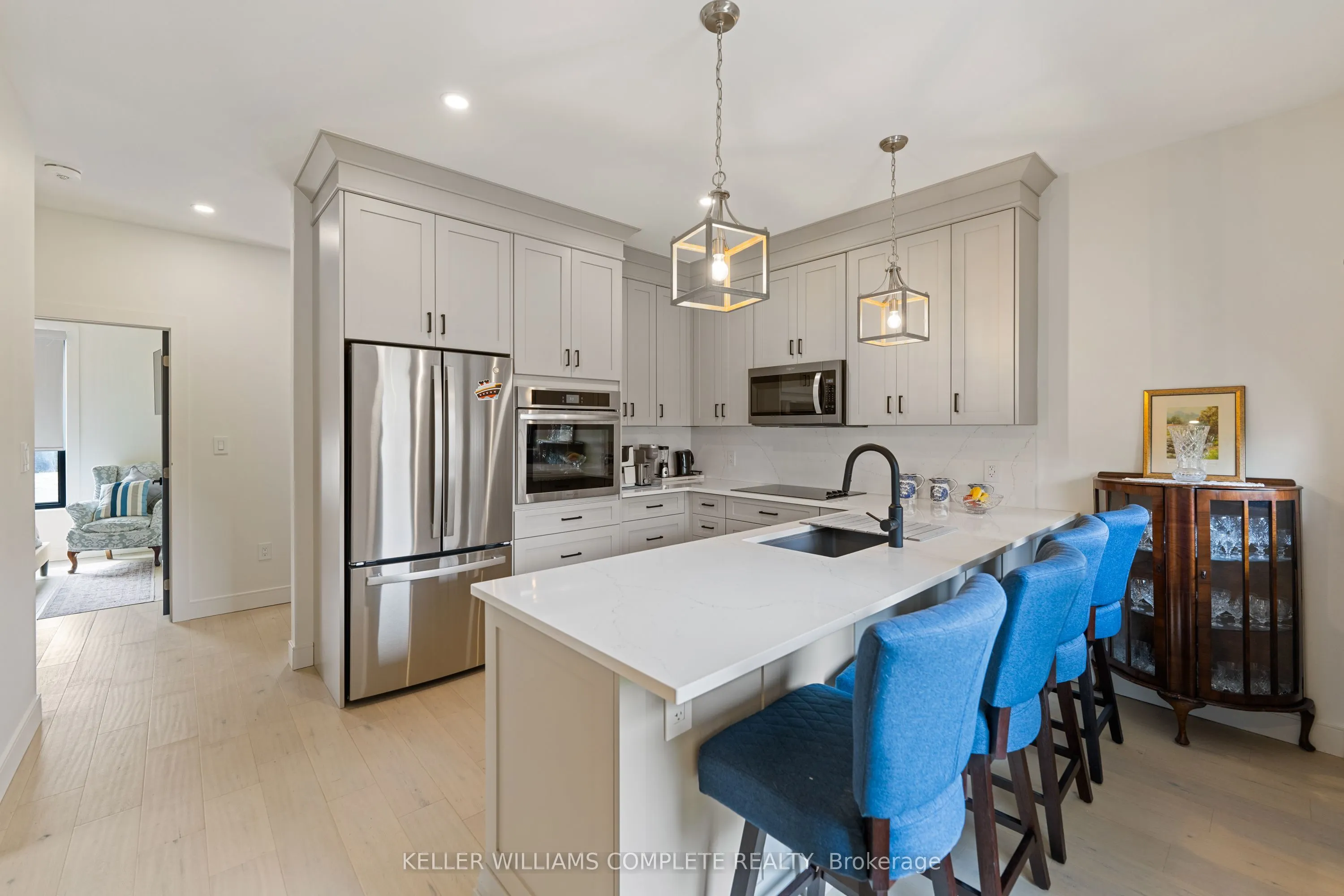 3901 White Road