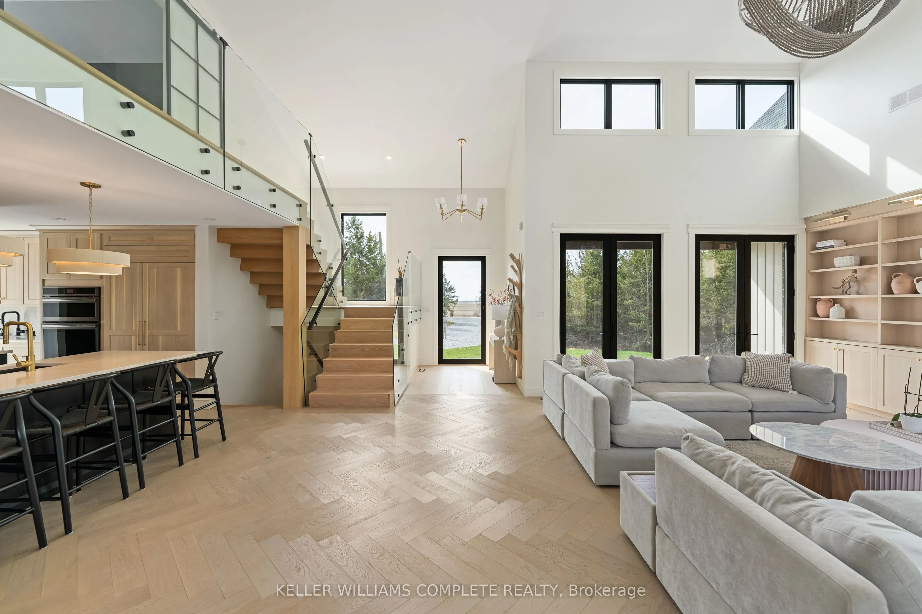 3901 White Road