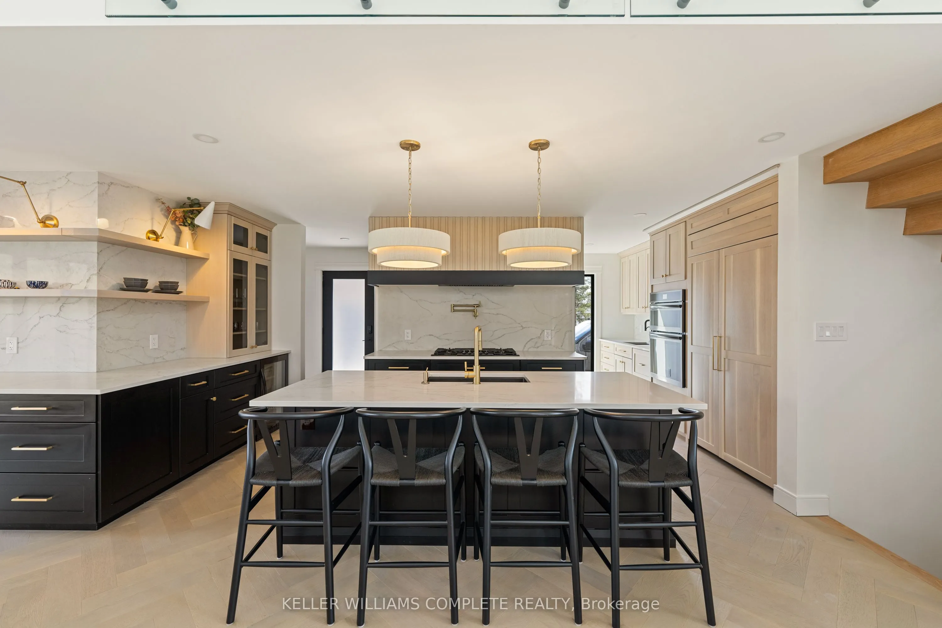 3901 White Road