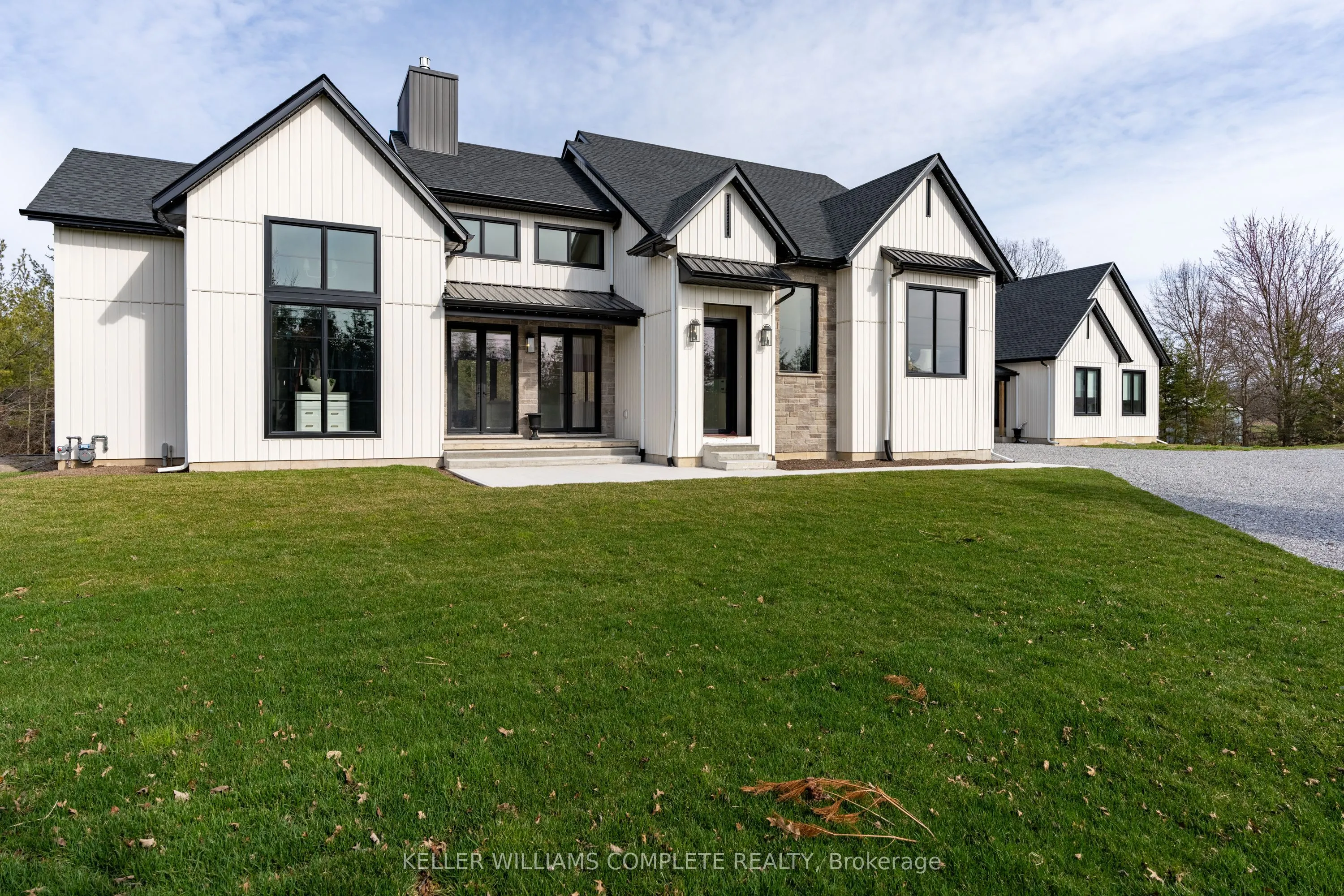 3901 White Road