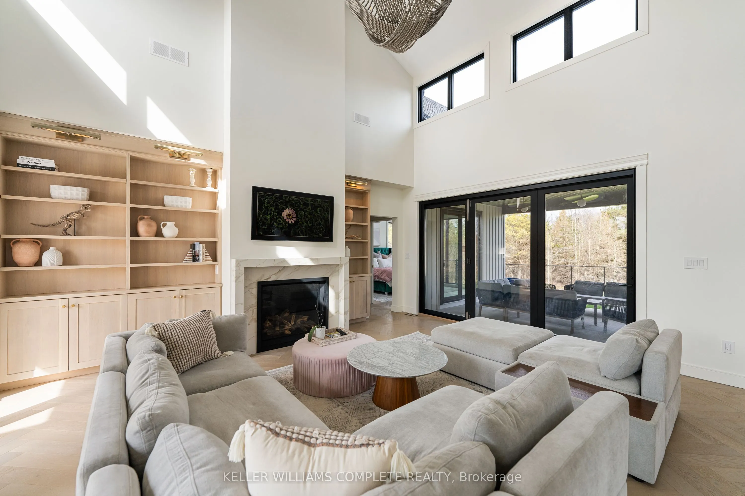 3901 White Road