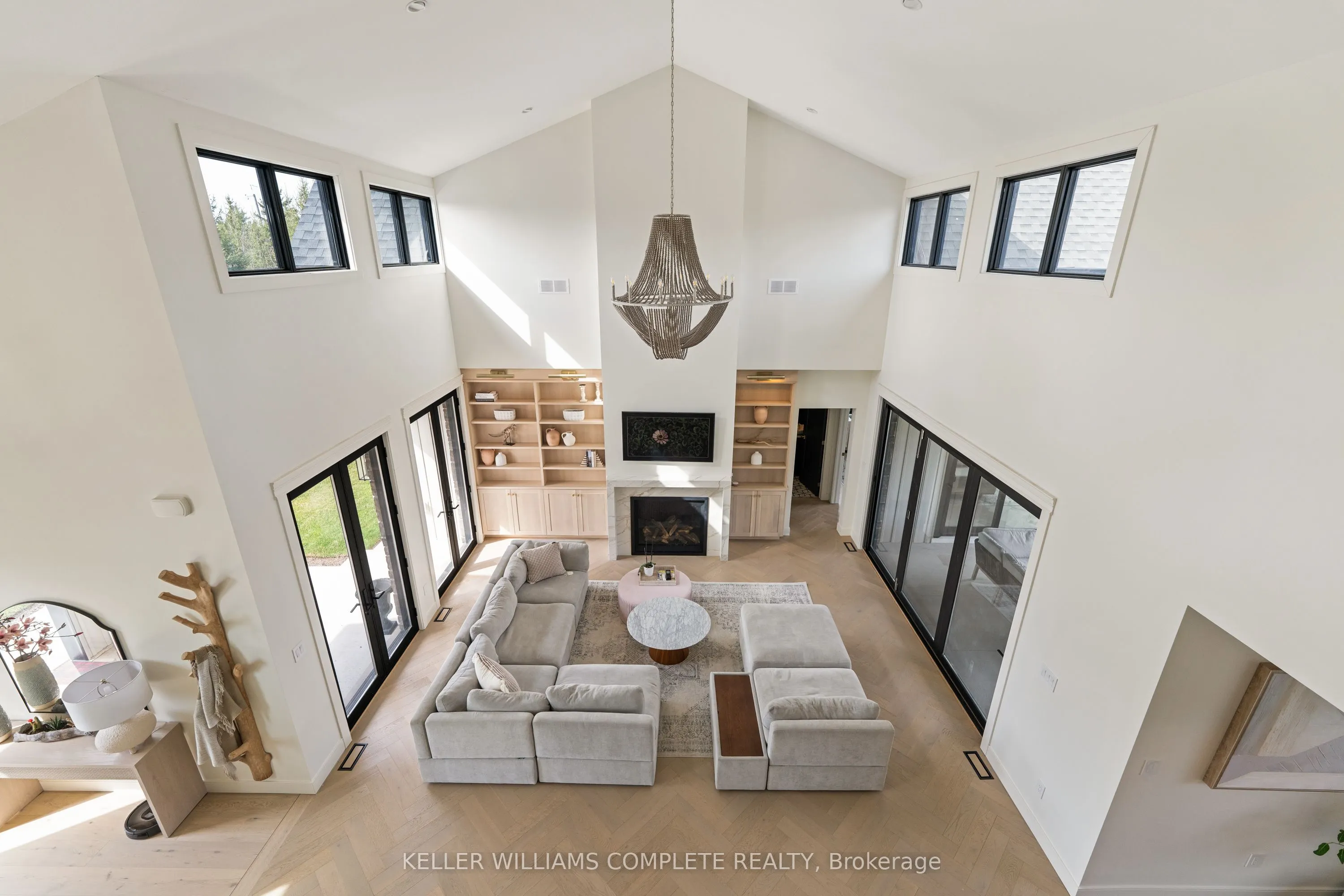 3901 White Road