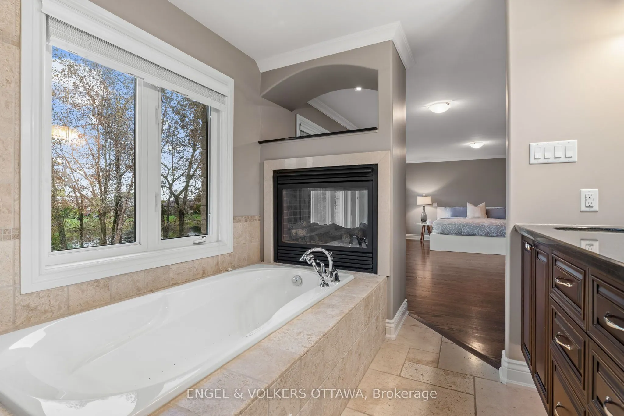 6808 Suncrest Drive