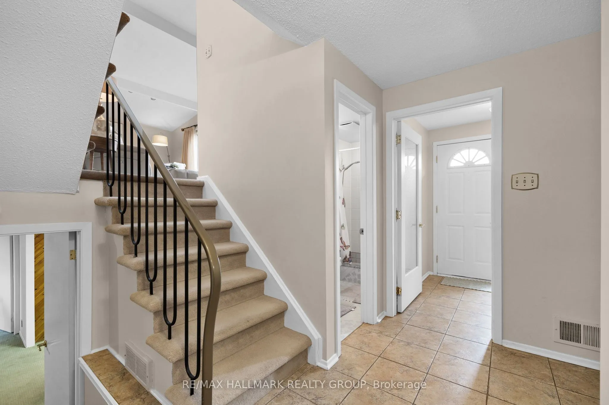 664 Glenhurst Crescent