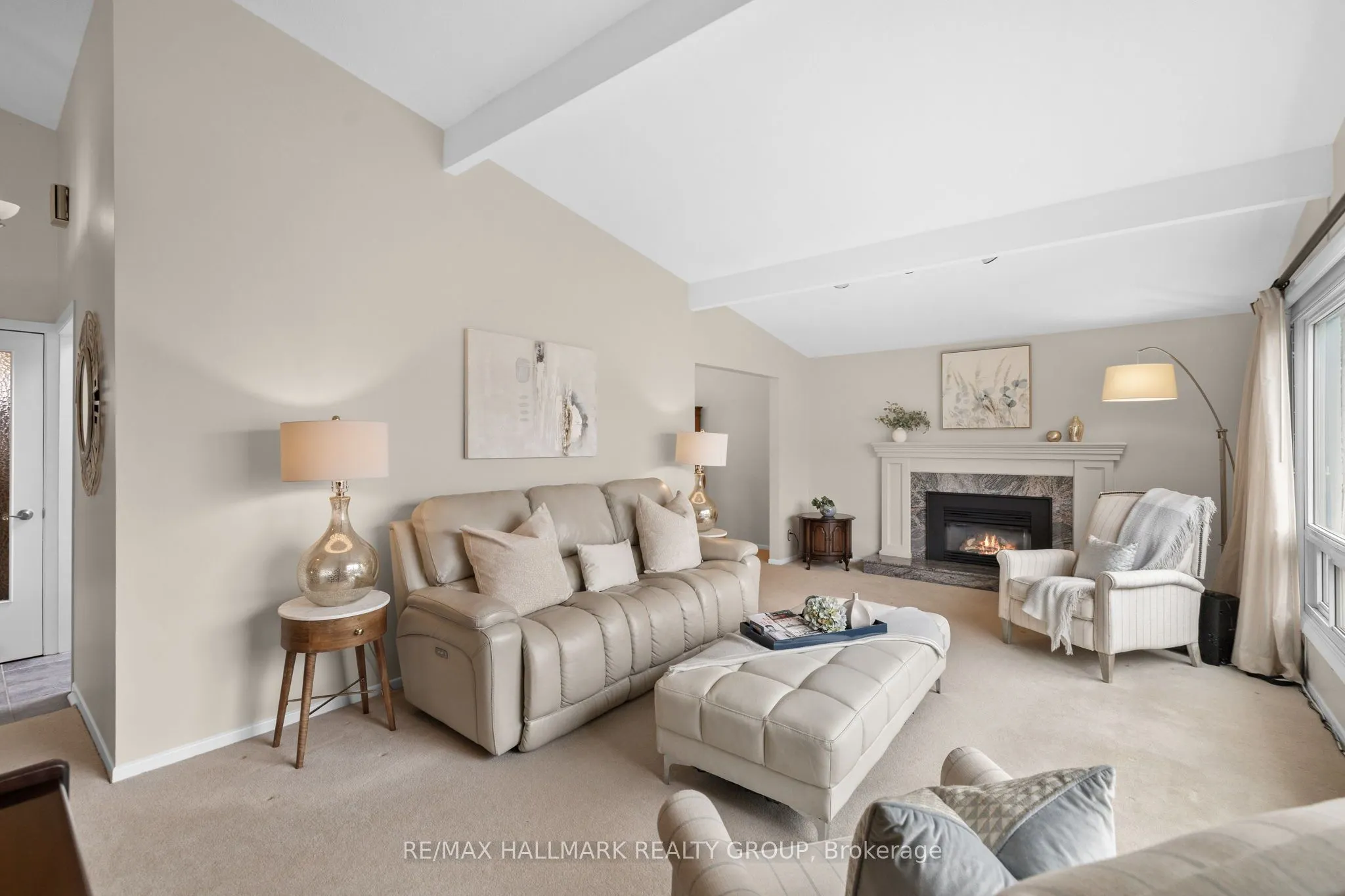 664 Glenhurst Crescent