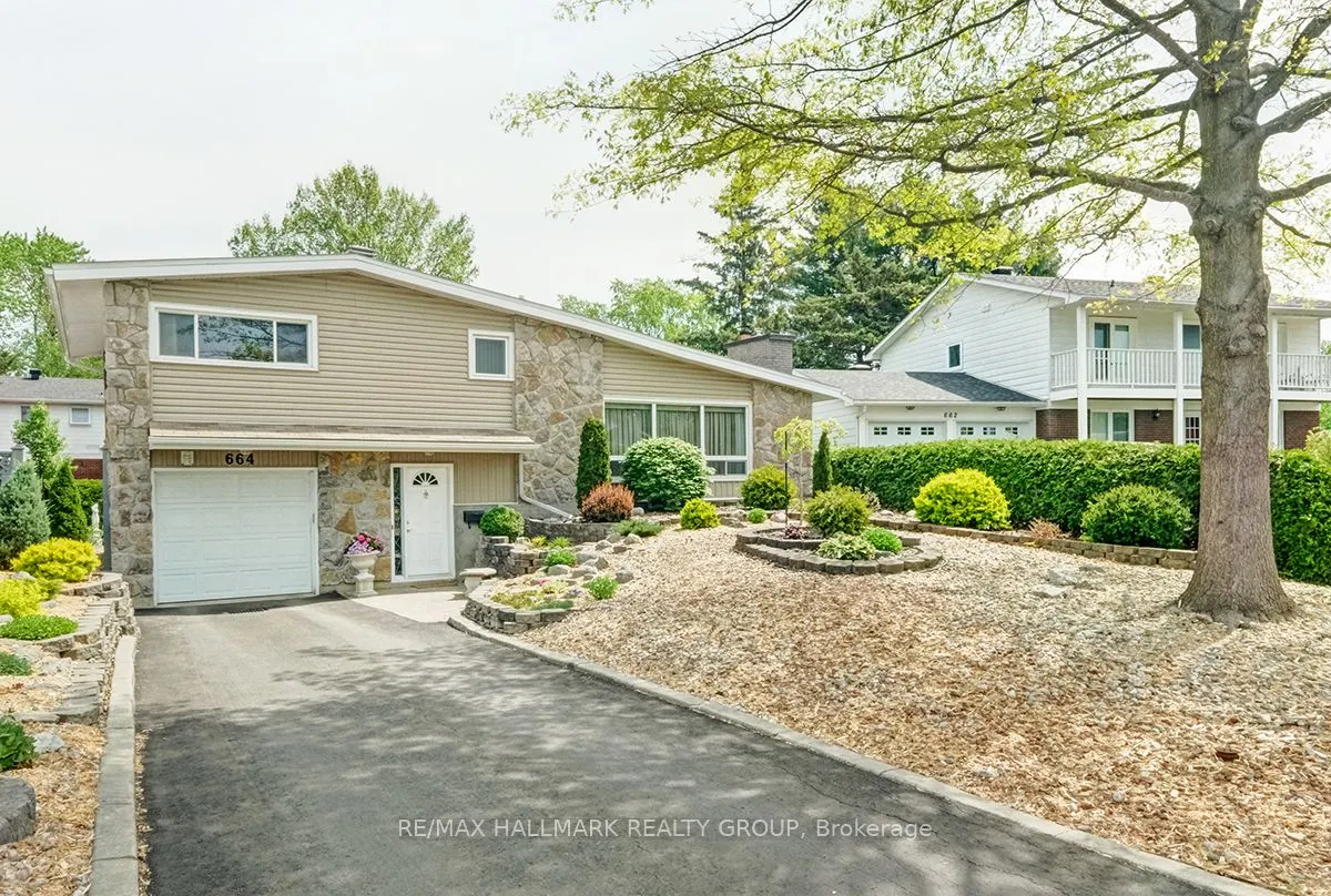 664 Glenhurst Crescent