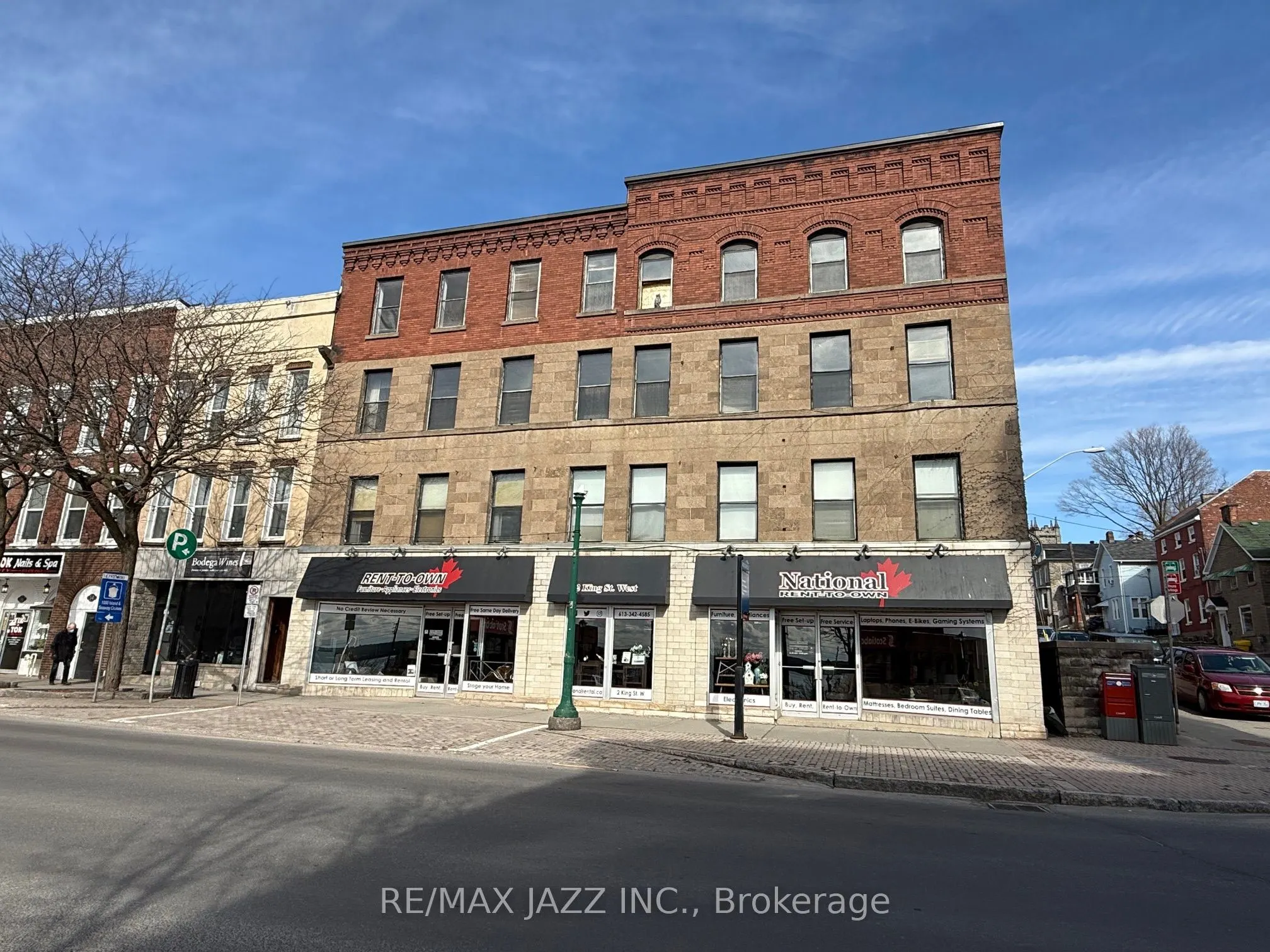 2 King Street W
