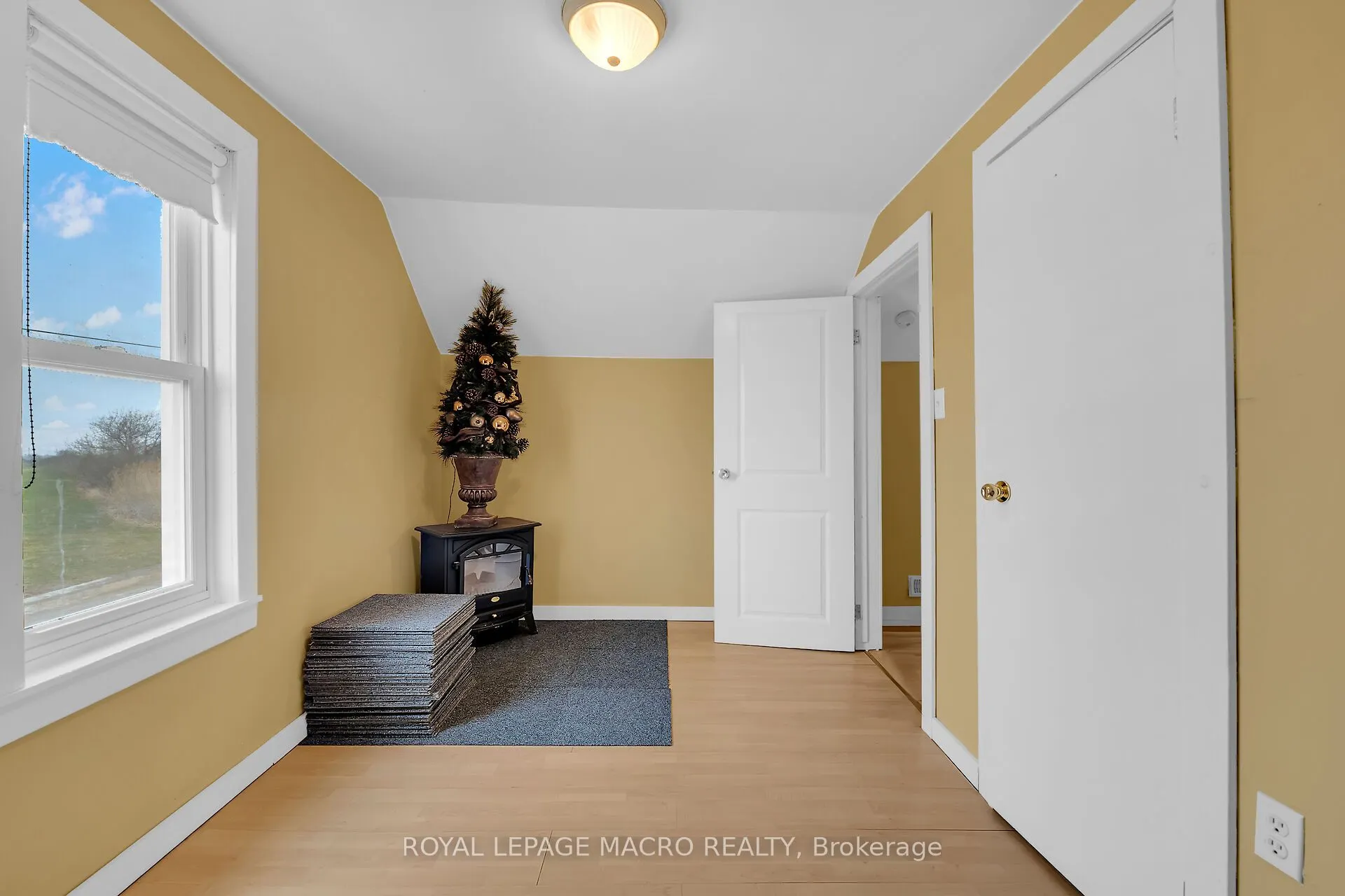 2374 St Anns Road