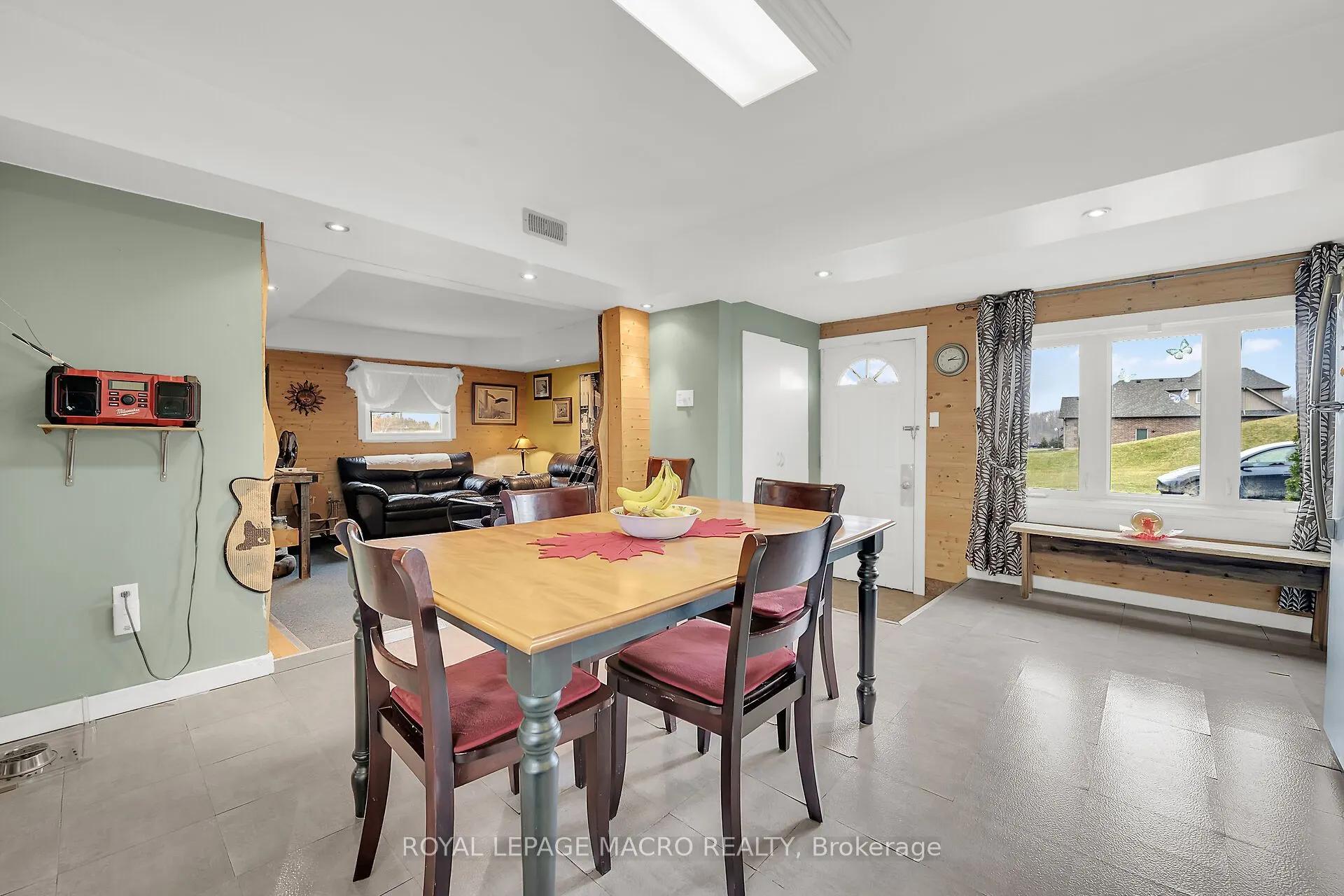 2374 St Anns Road