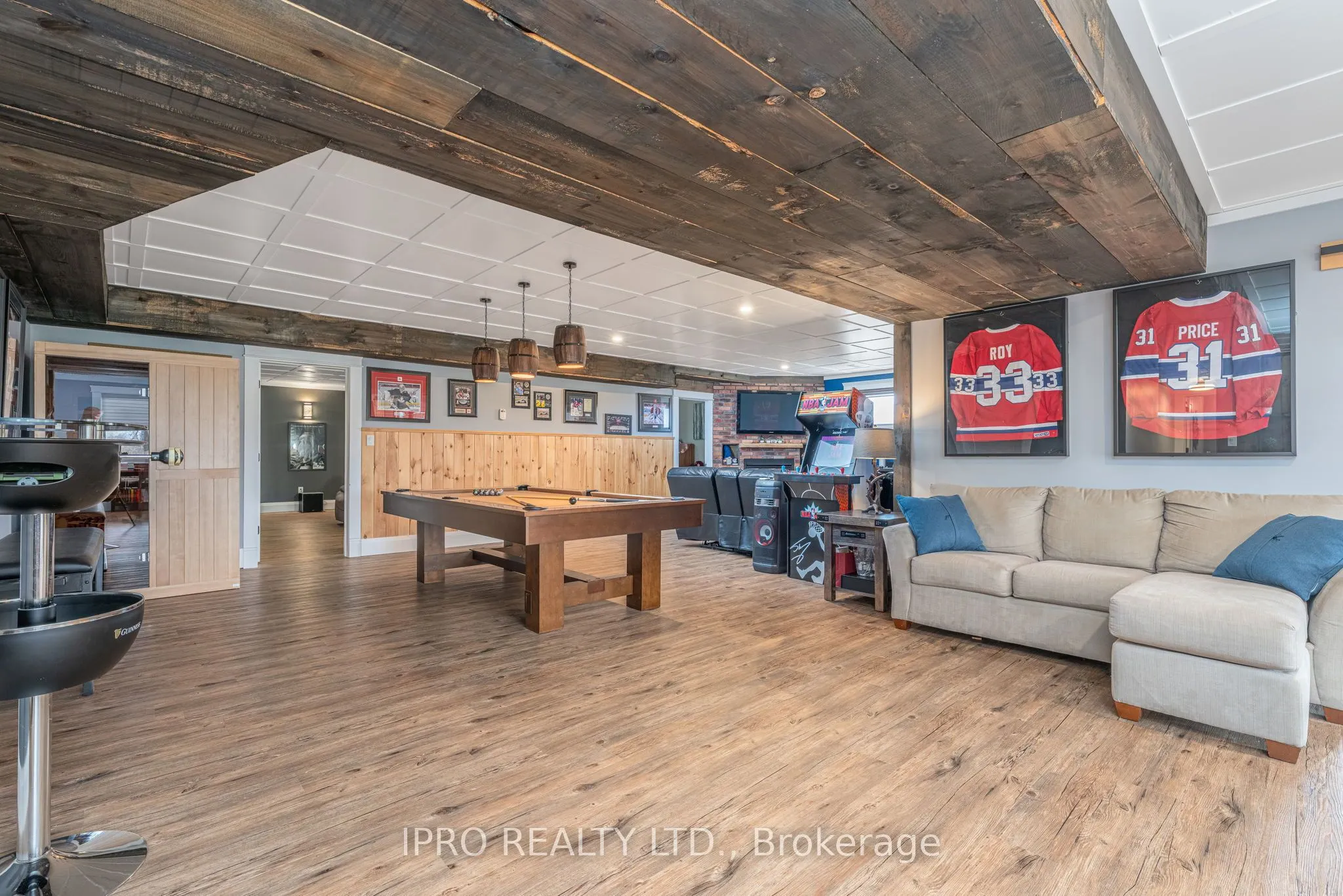 9449 Wellington 22 Road