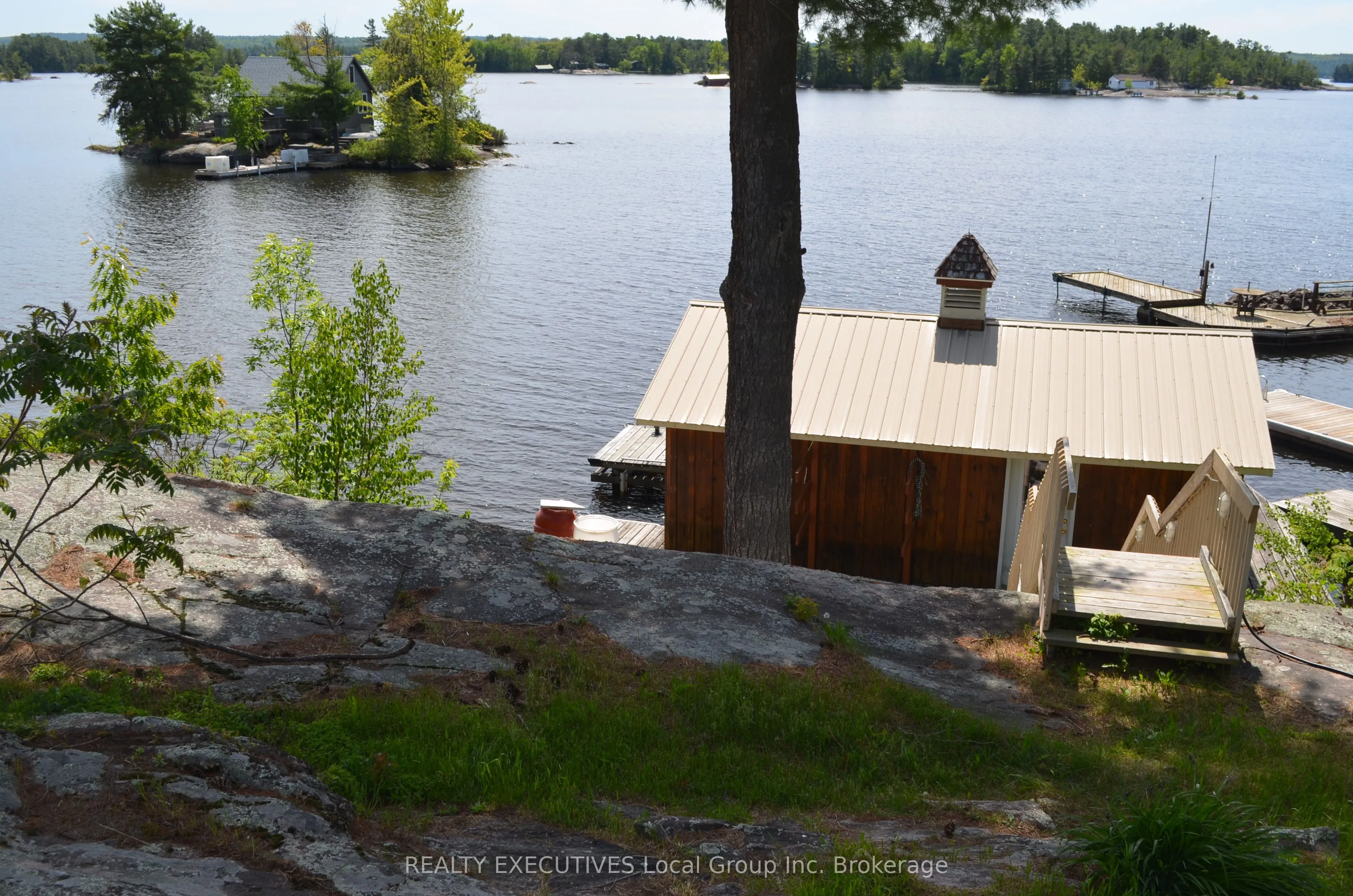 77 ROCKVIEW Road