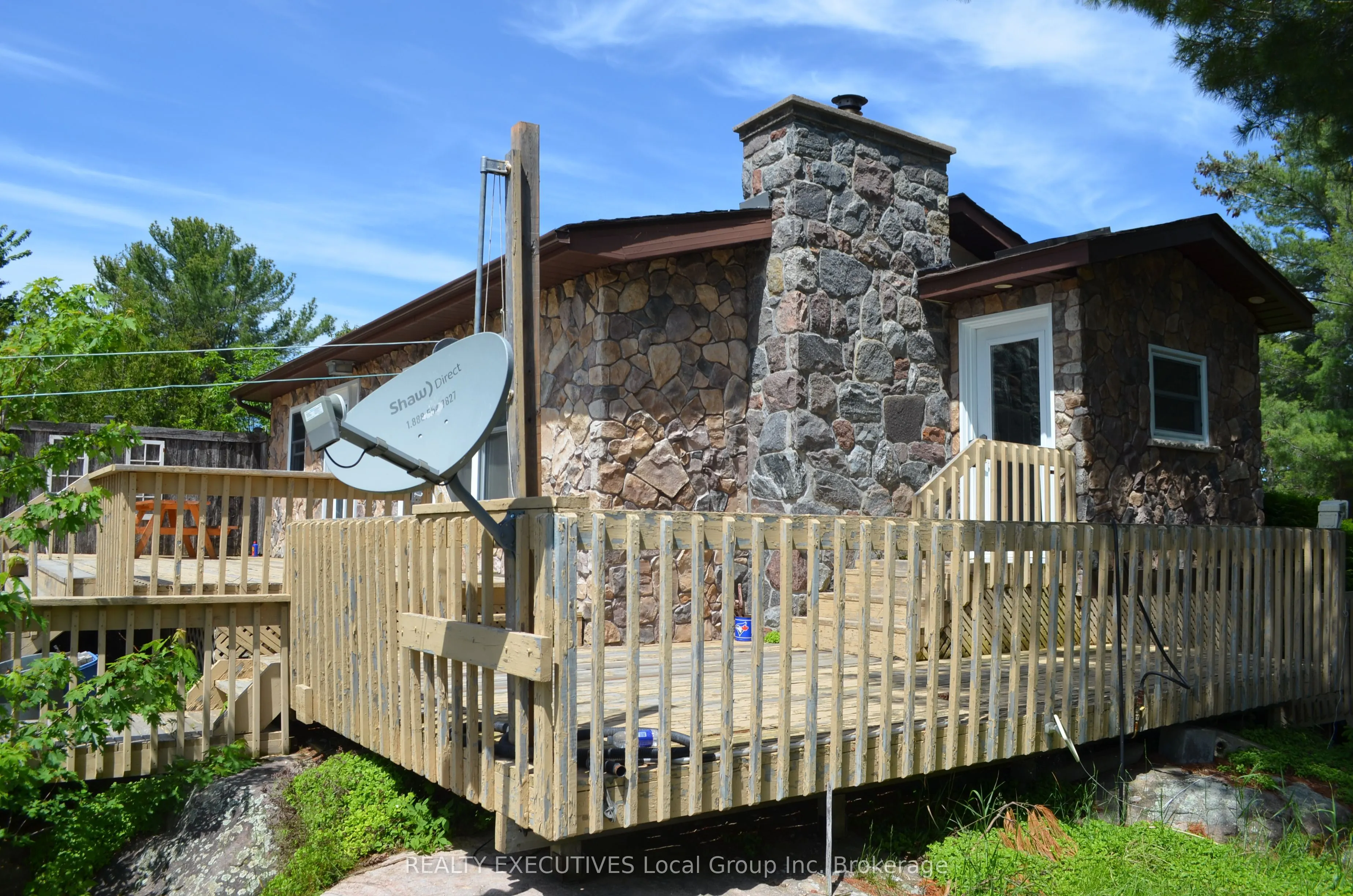77 ROCKVIEW Road