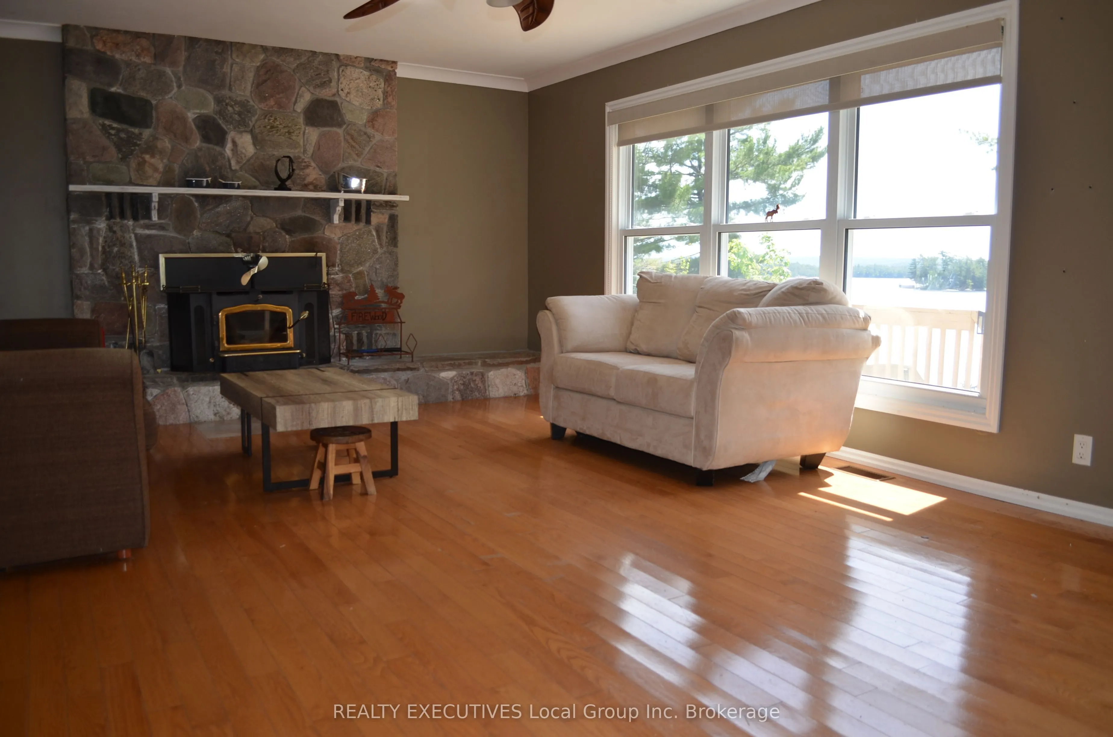 77 ROCKVIEW Road