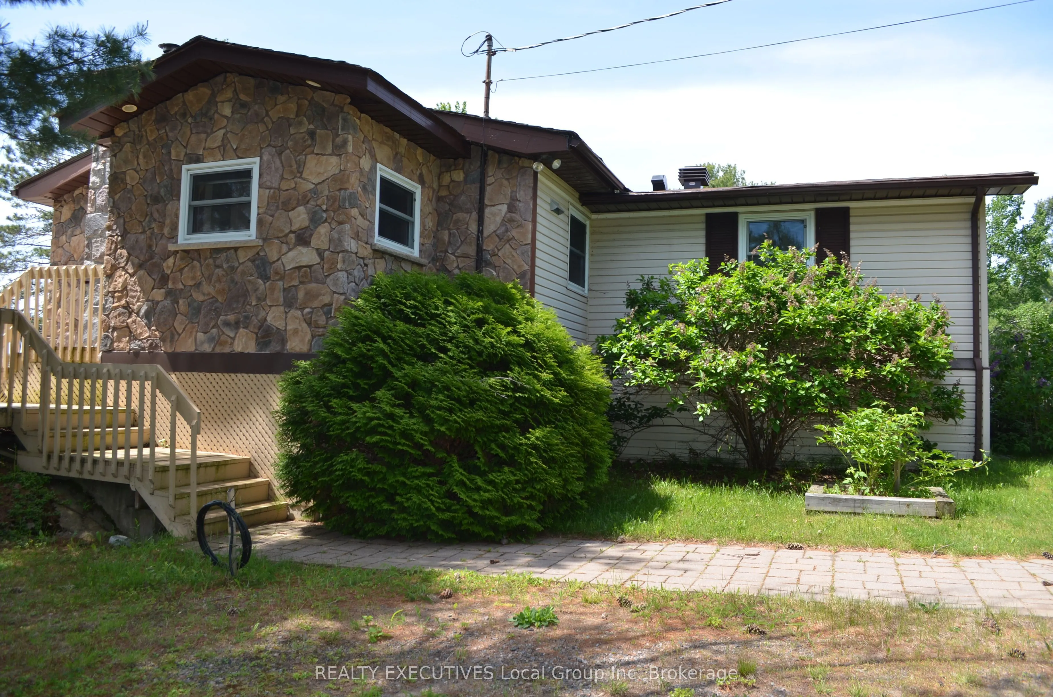 77 ROCKVIEW Road