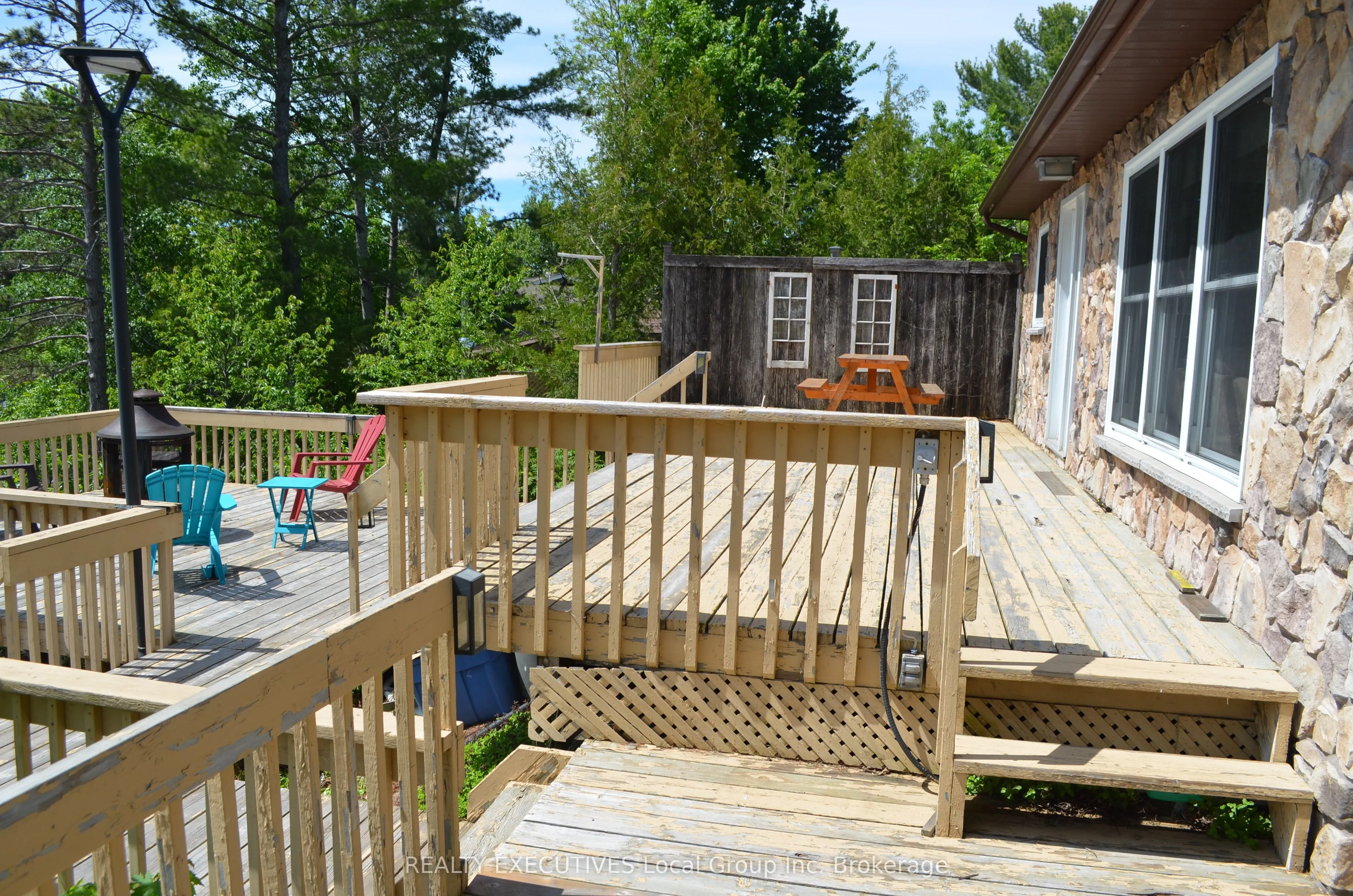 77 ROCKVIEW Road