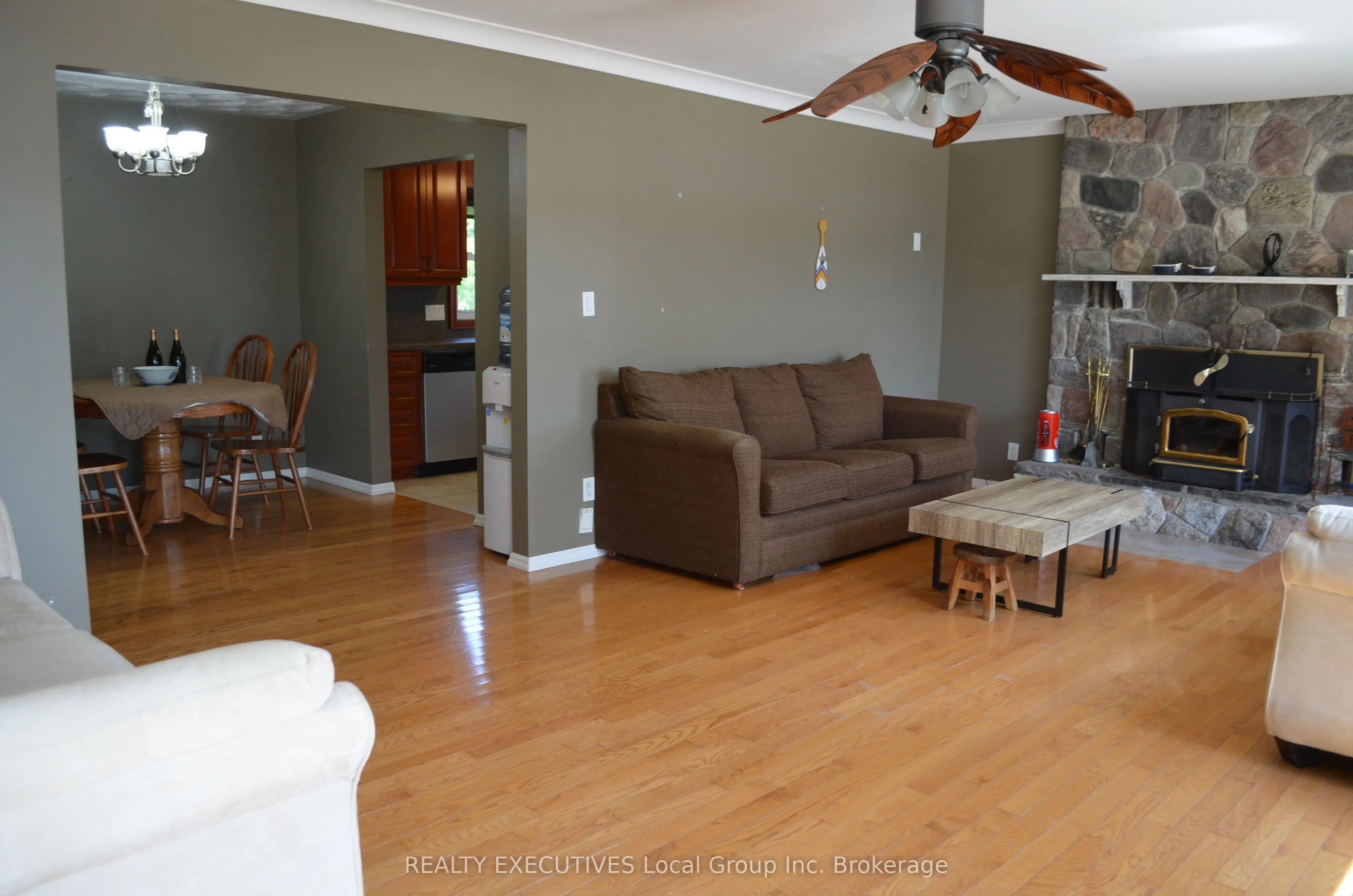 77 ROCKVIEW Road